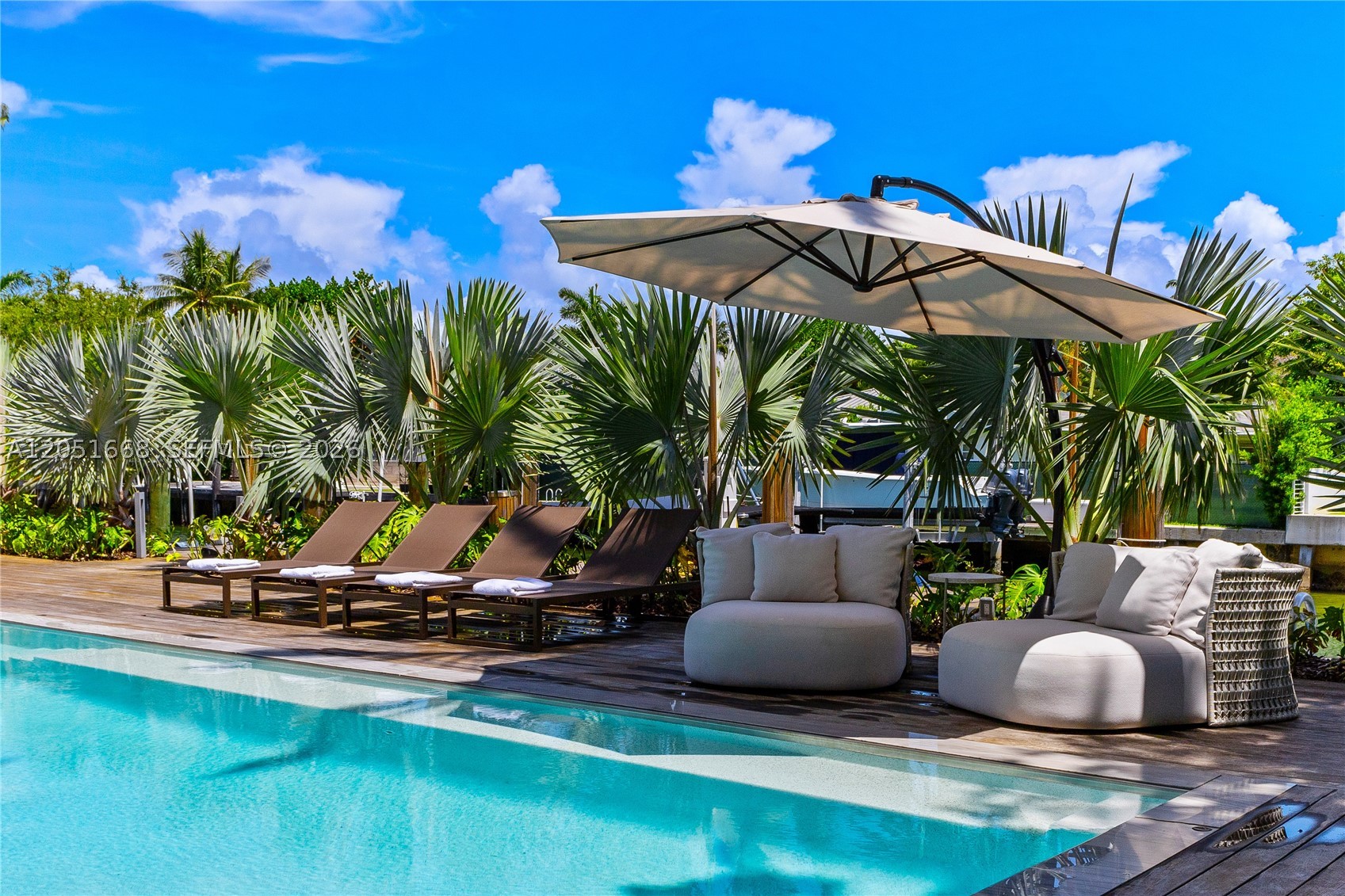161 Cape Florida Dr Key Biscayne, FL 33149