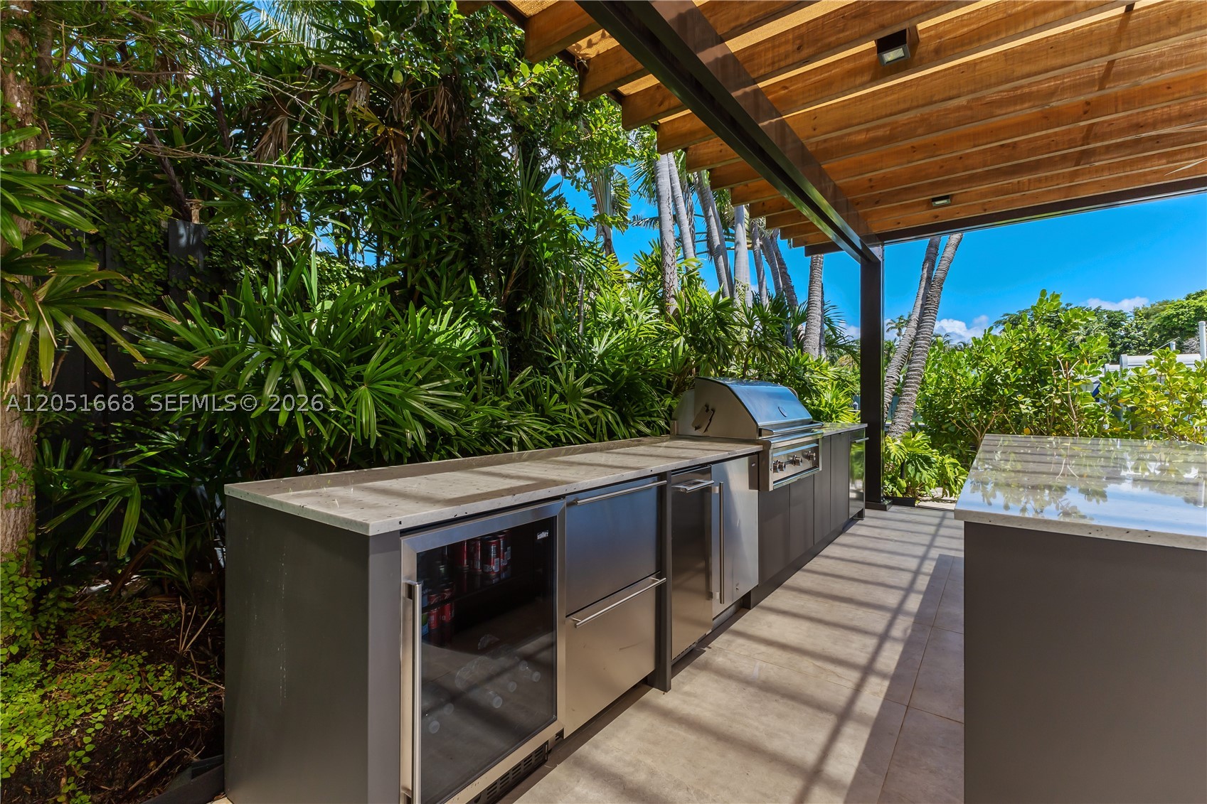 161 Cape Florida Dr Key Biscayne, FL 33149