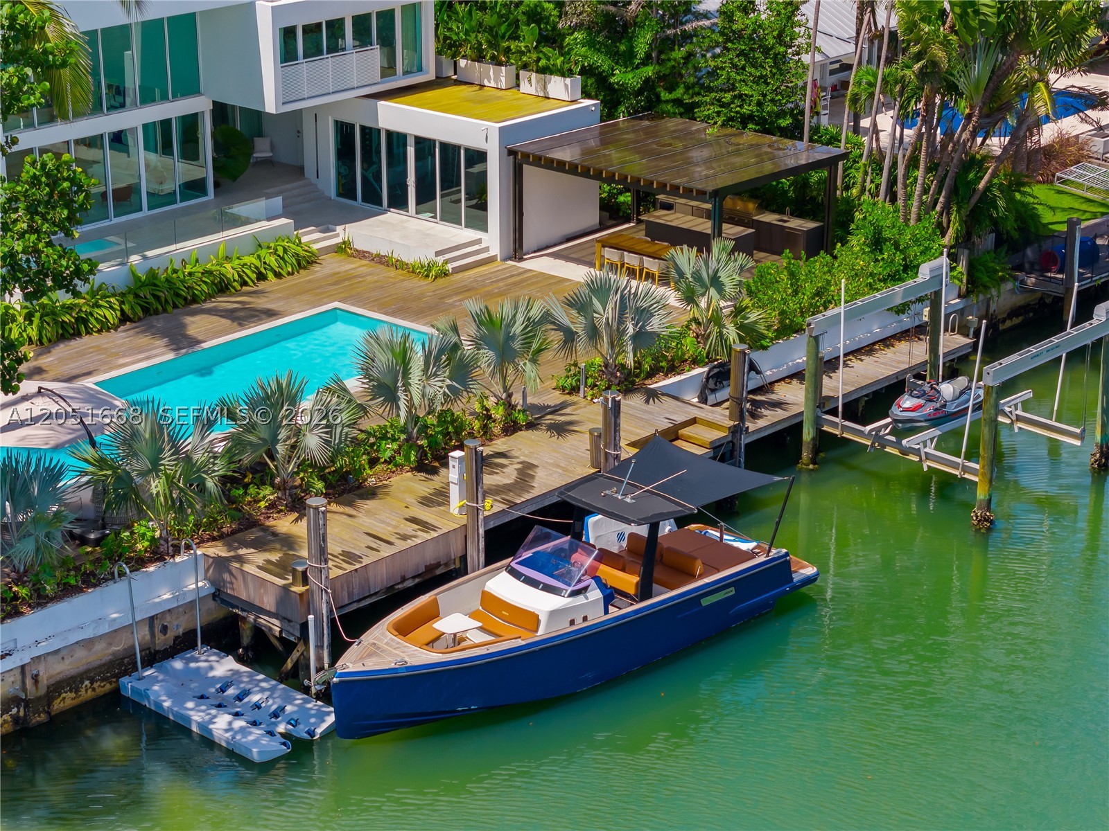 161 Cape Florida Dr Key Biscayne, FL 33149
