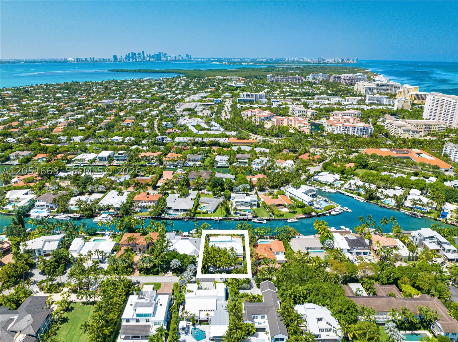 161 Cape Florida Dr Key Biscayne, FL 33149