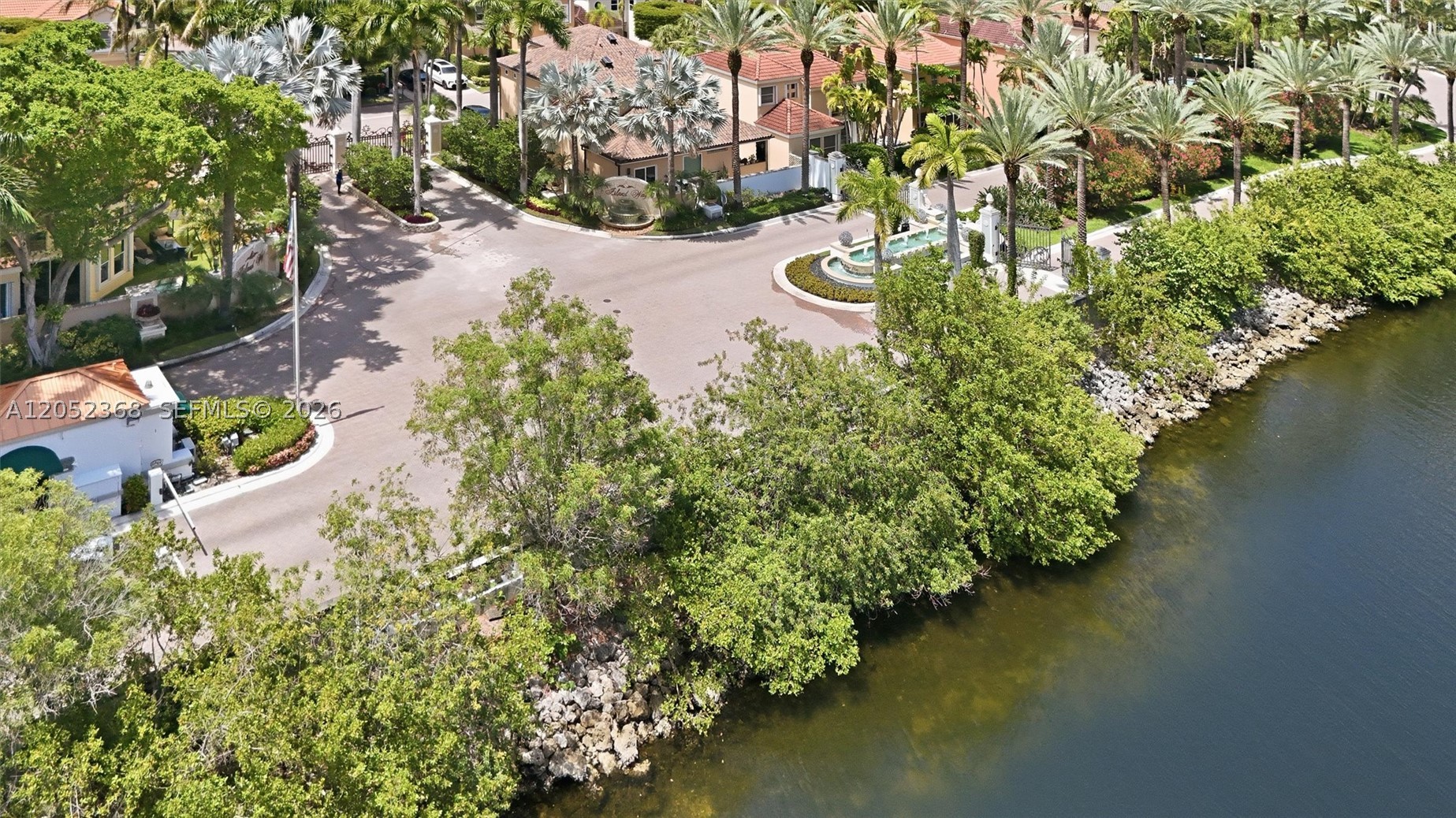 3722 NE 208th Ter Aventura, FL 33180
