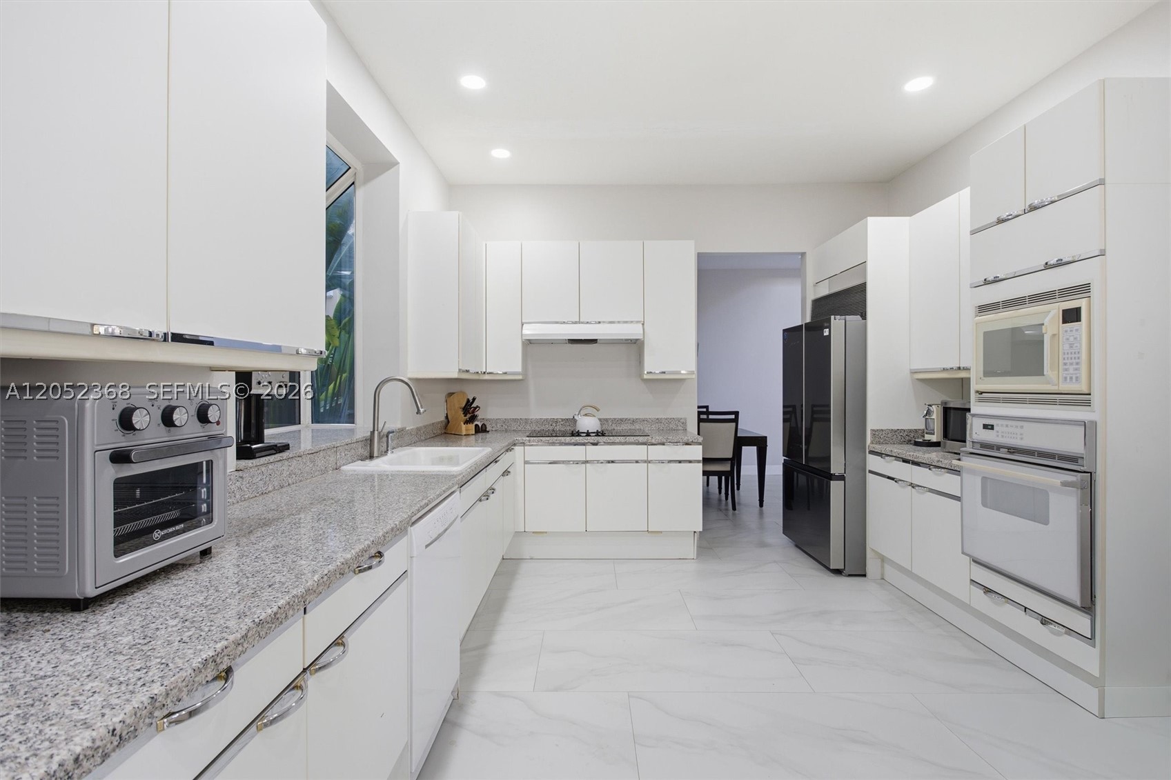 3722 NE 208th Ter Aventura, FL 33180