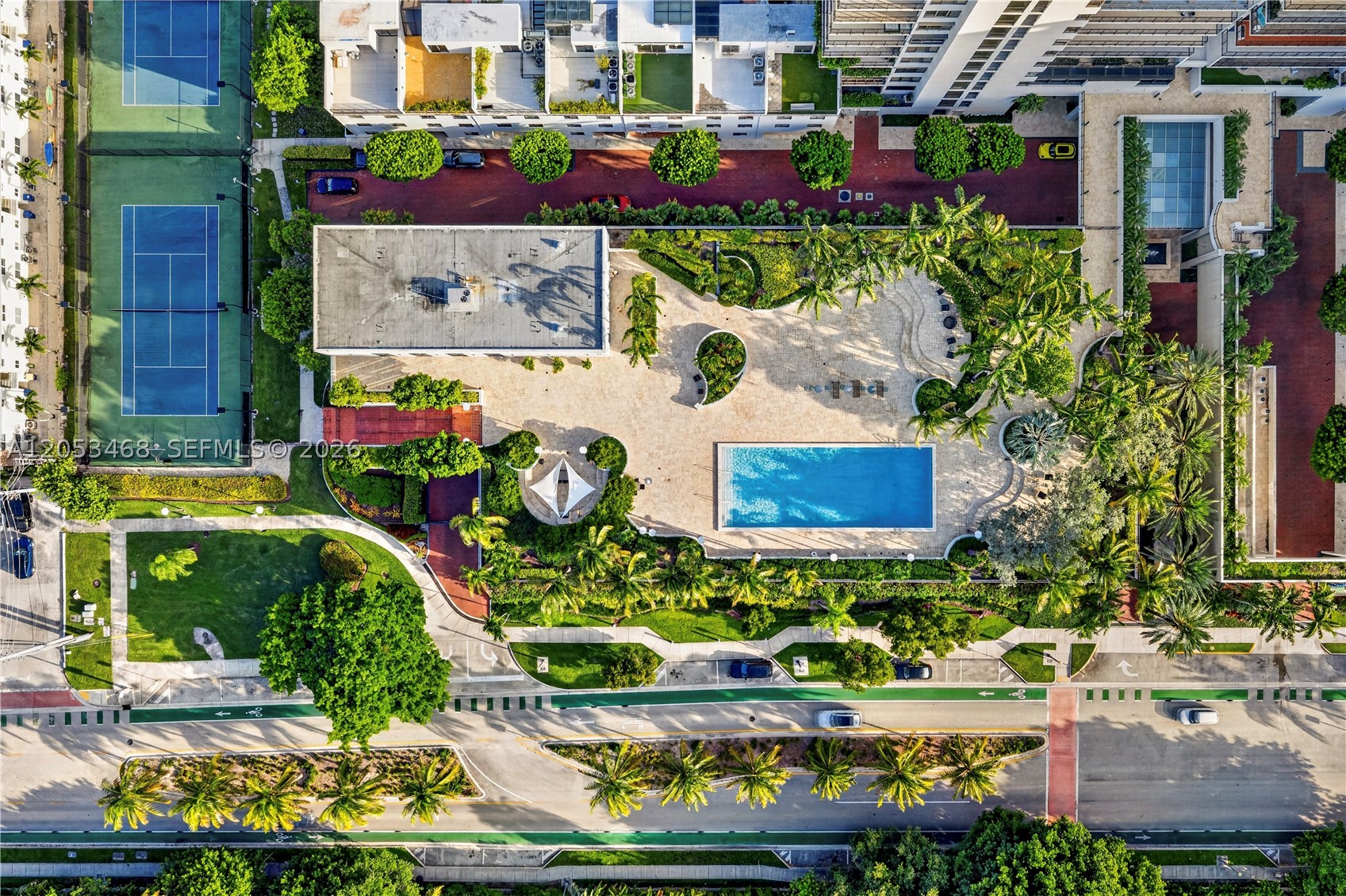 1000 Venetian Way #810 Miami Beach, FL 33139