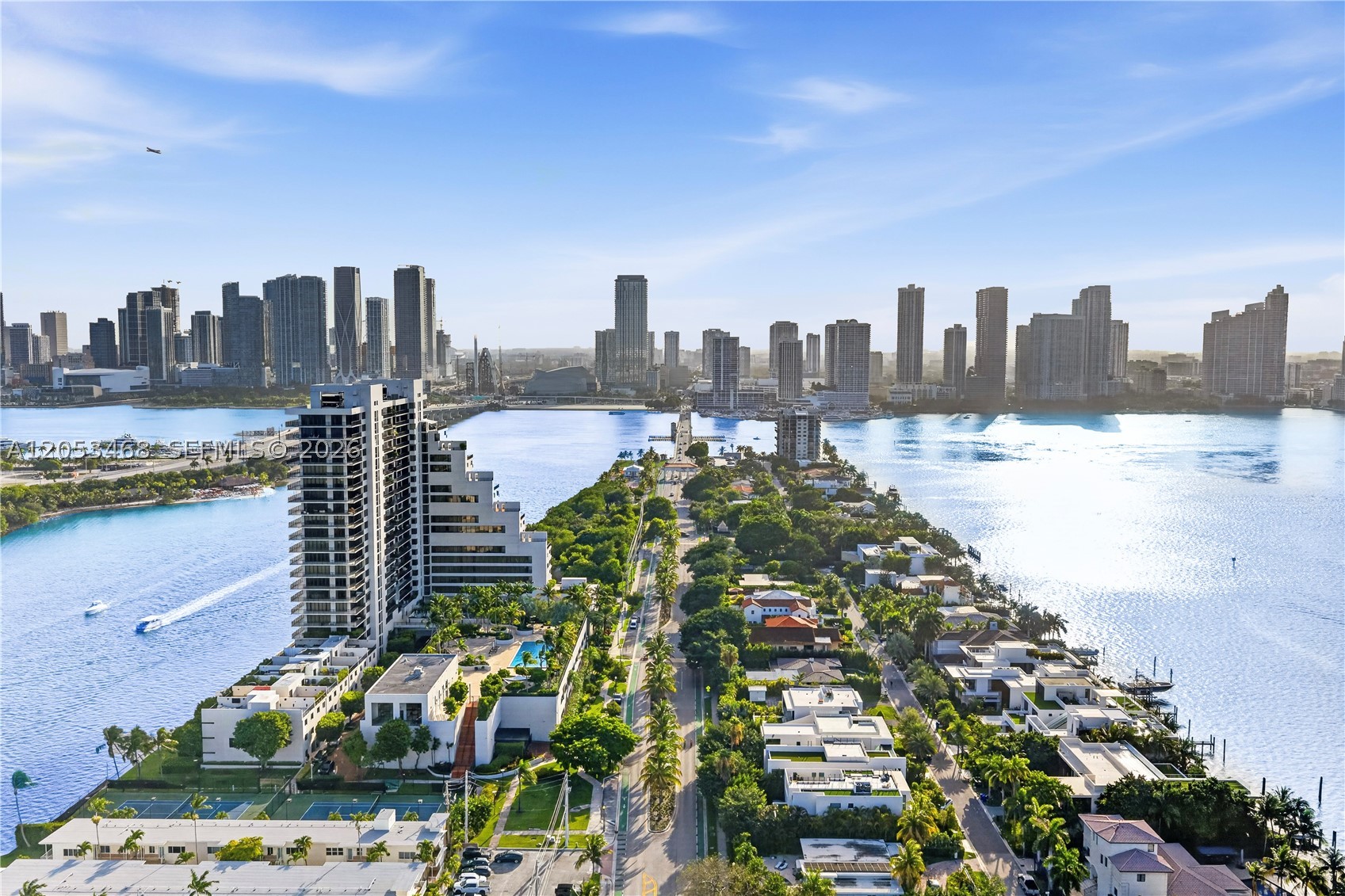 1000 Venetian Way #810 Miami Beach, FL 33139