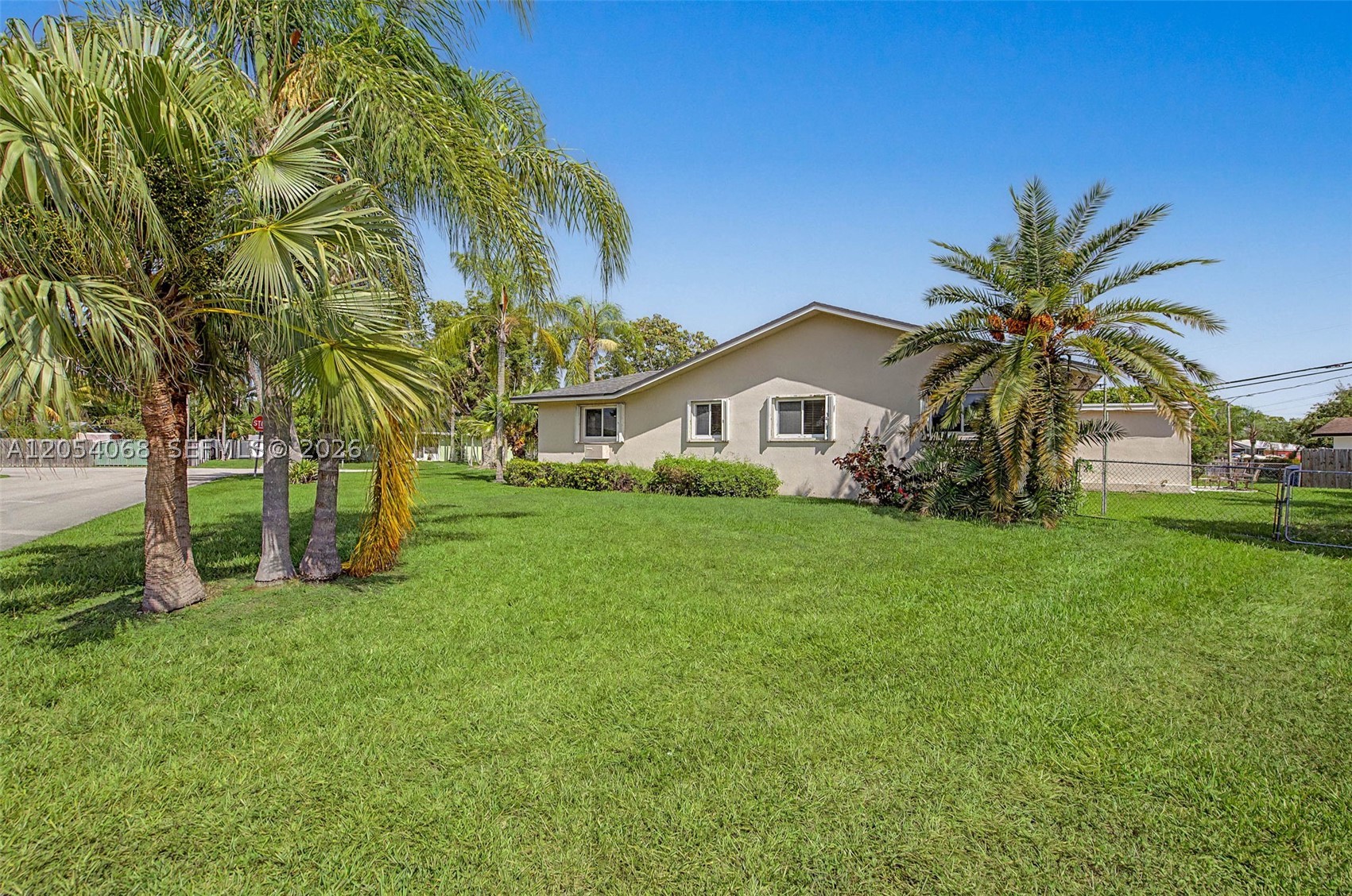 14975 SW 89th Ave Palmetto Bay, FL 33176