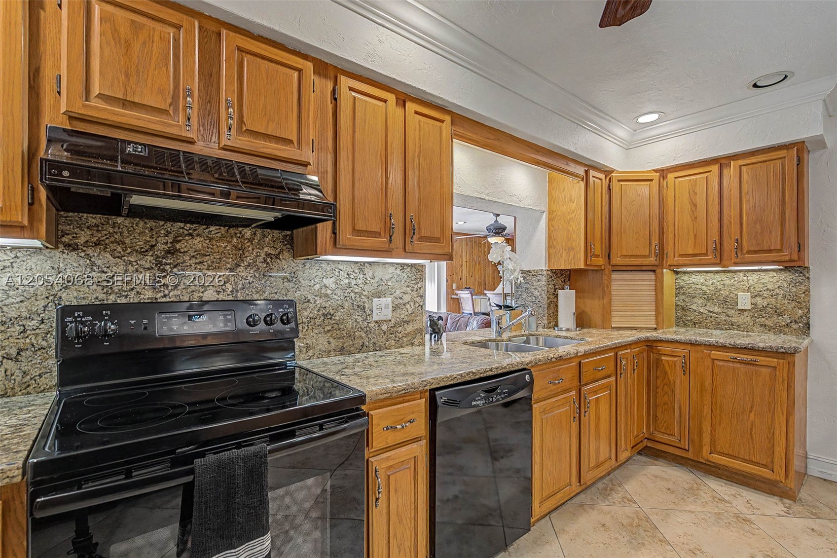 14975 SW 89th Ave Palmetto Bay, FL 33176