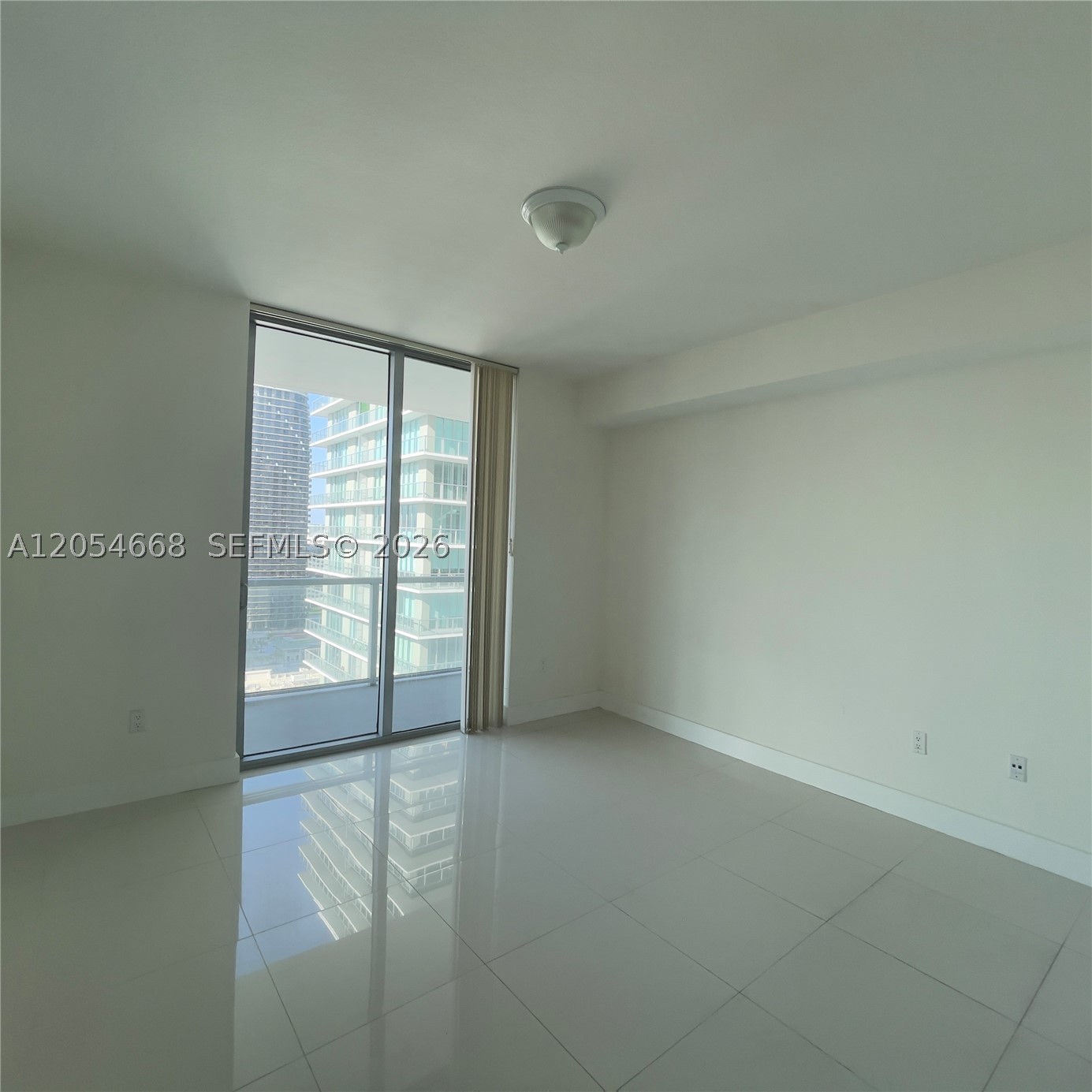 79 SW 12th St #3011-S Miami, FL 33130