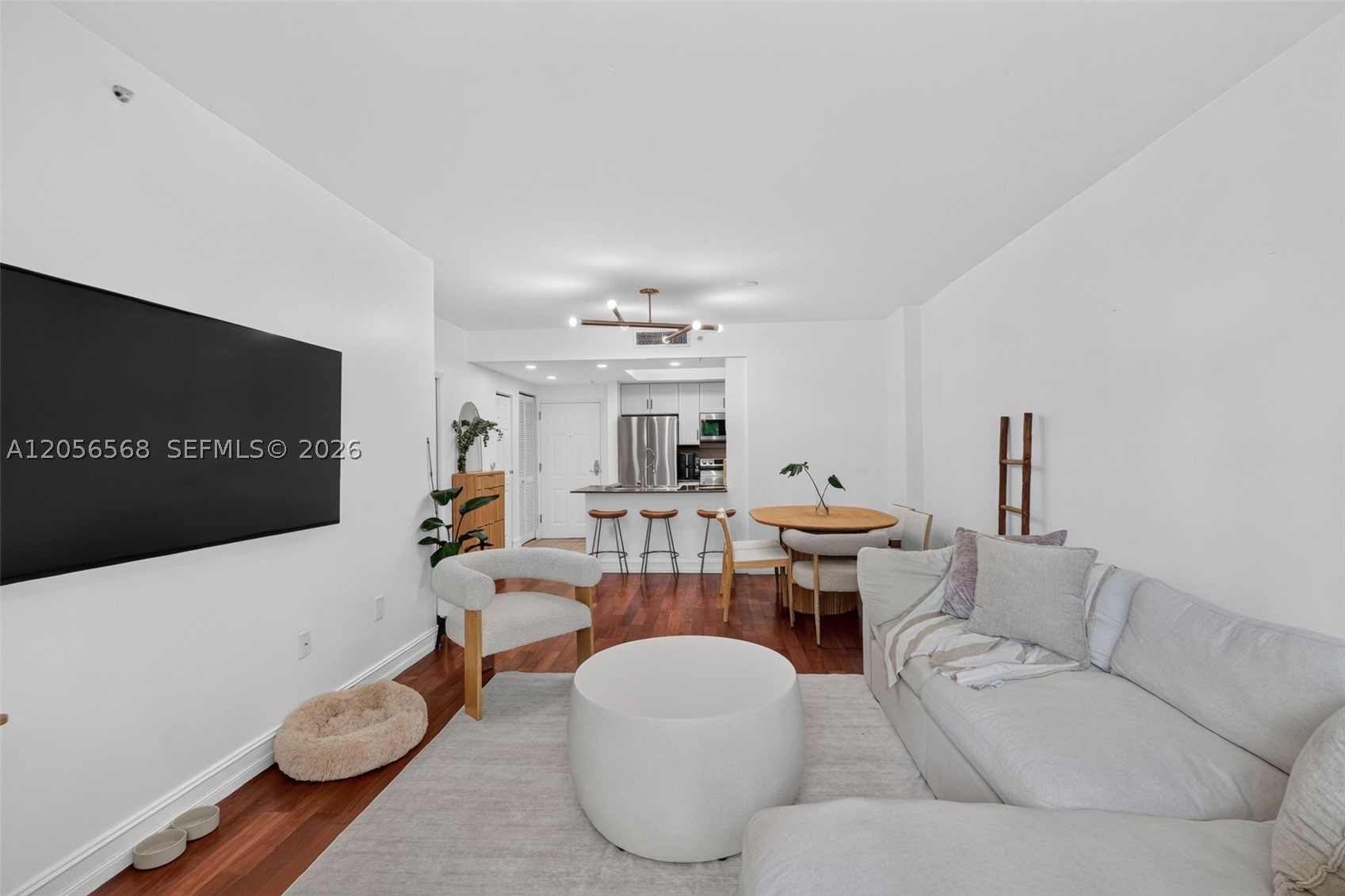 image Cite on the Bay East1