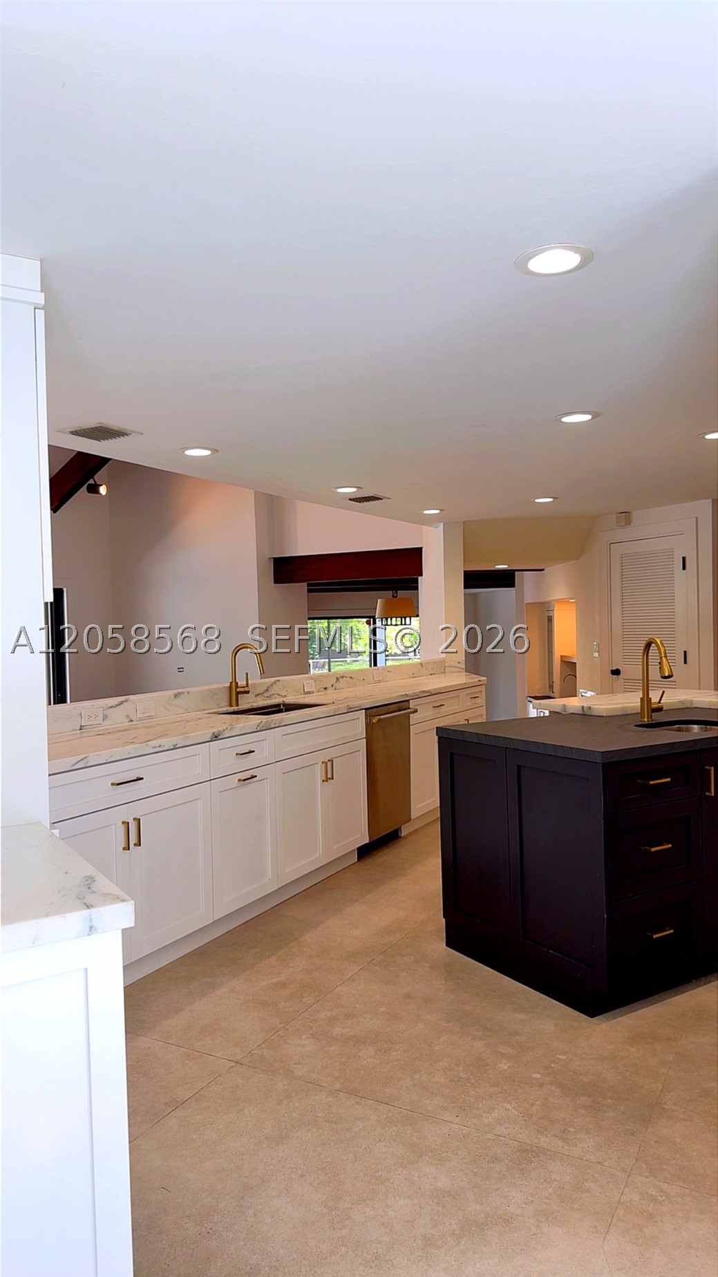 8925 SW 102nd Ter Miami, FL 33176