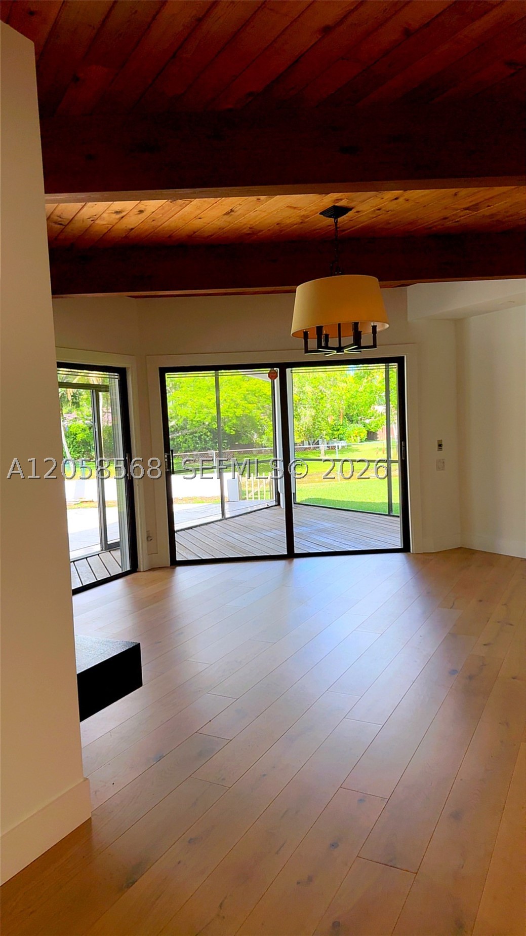 8925 SW 102nd Ter Miami, FL 33176