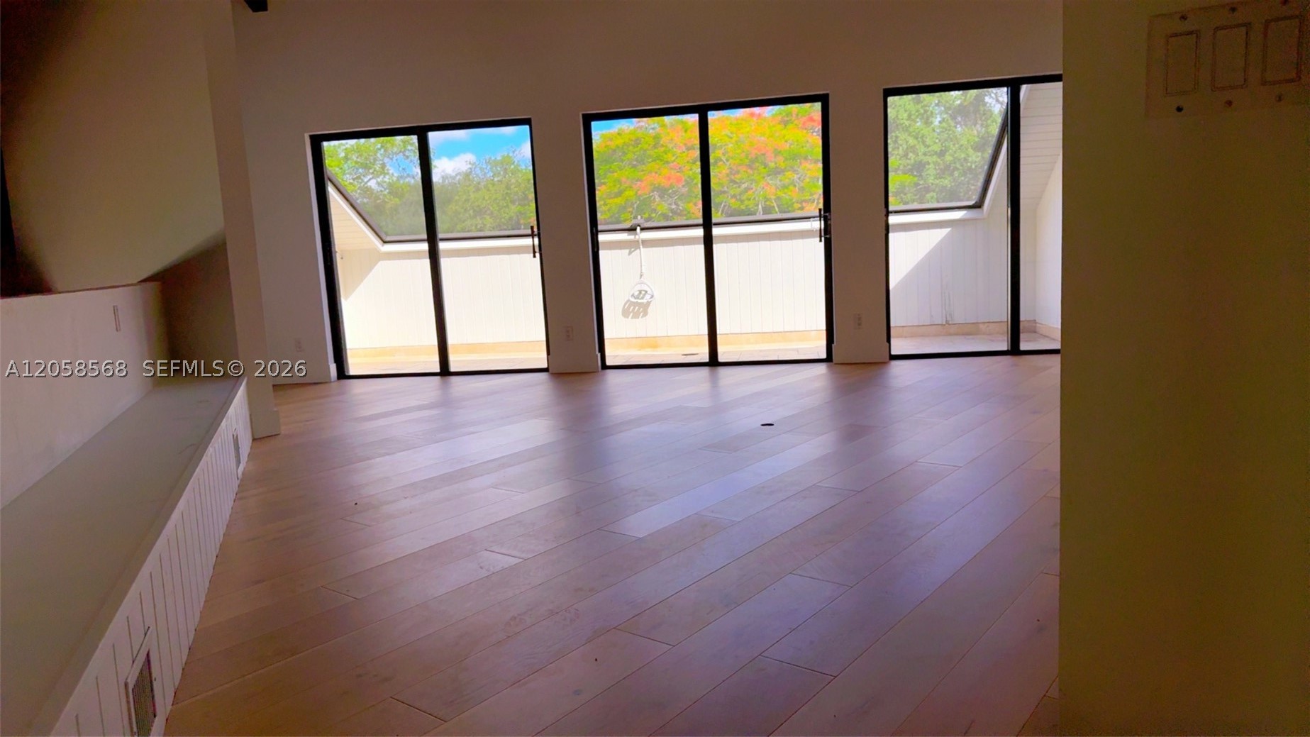 8925 SW 102nd Ter Miami, FL 33176
