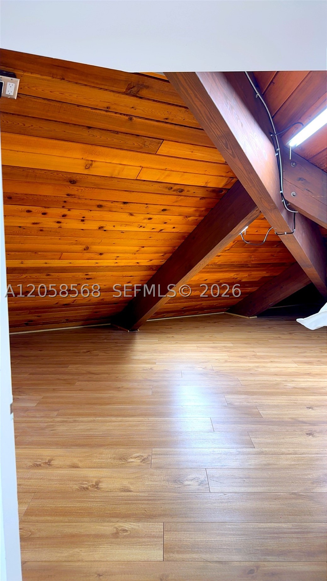 8925 SW 102nd Ter Miami, FL 33176