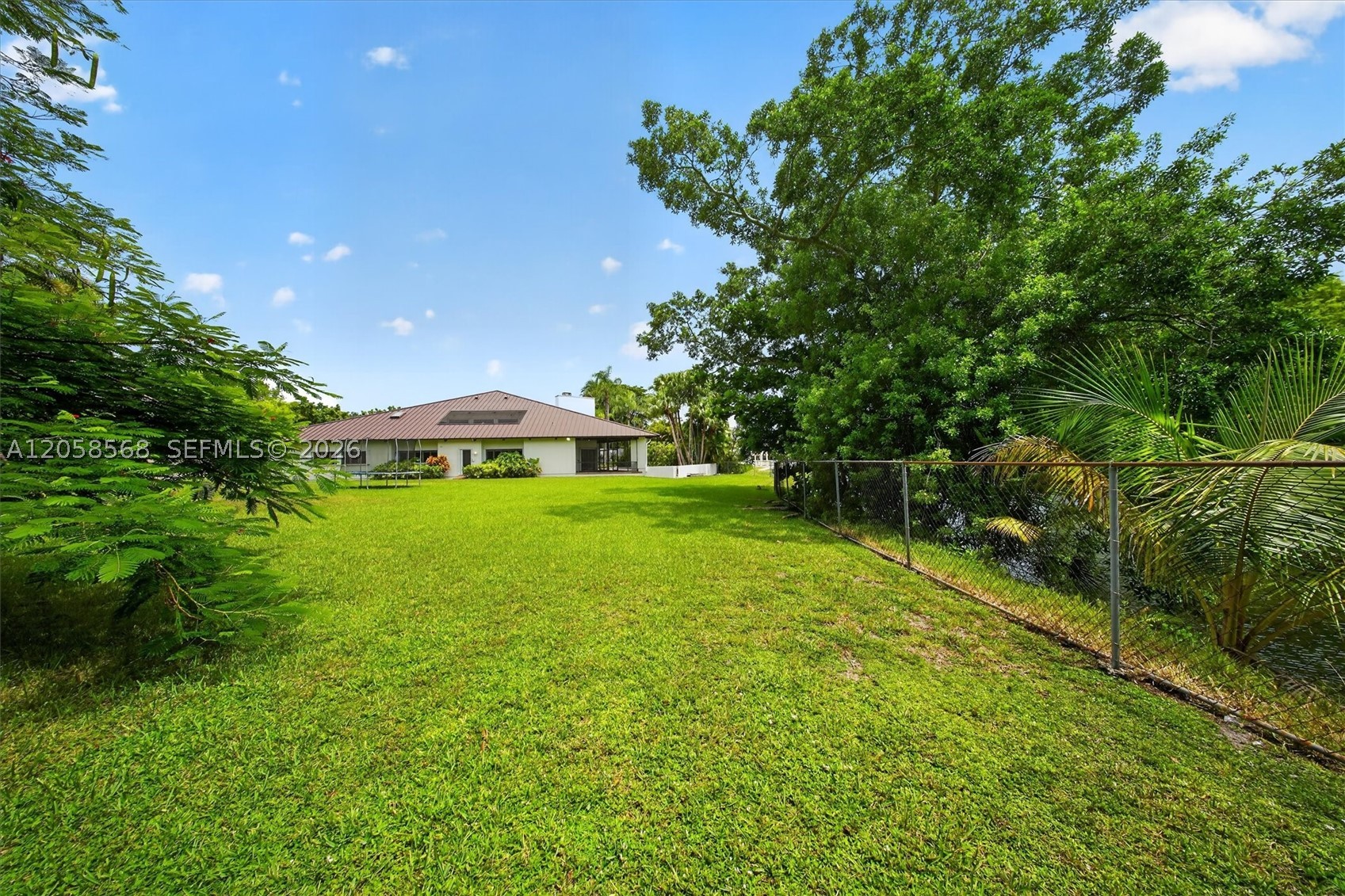 8925 SW 102nd Ter Miami, FL 33176