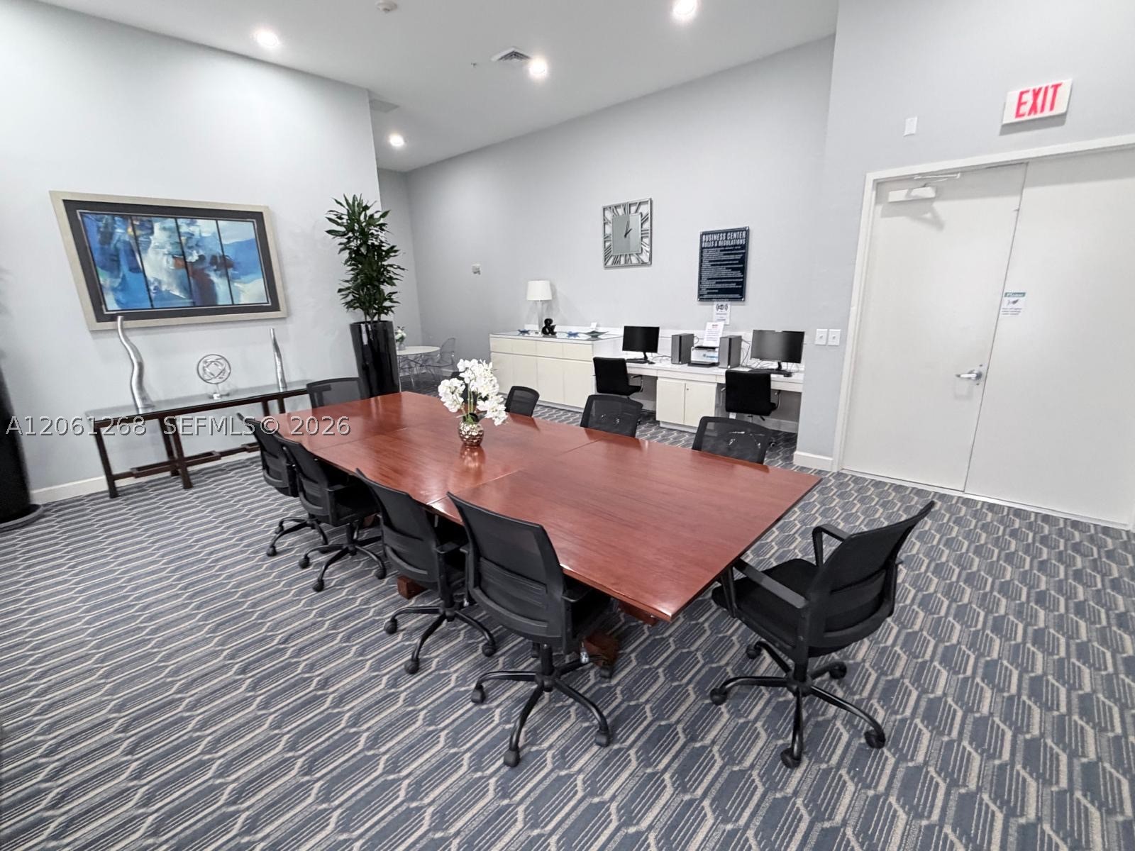 image The Venture at Aventura11