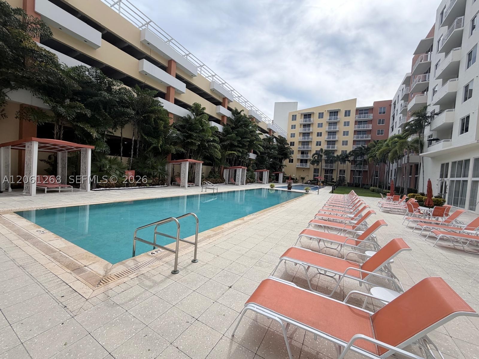 image The Venture at Aventura1