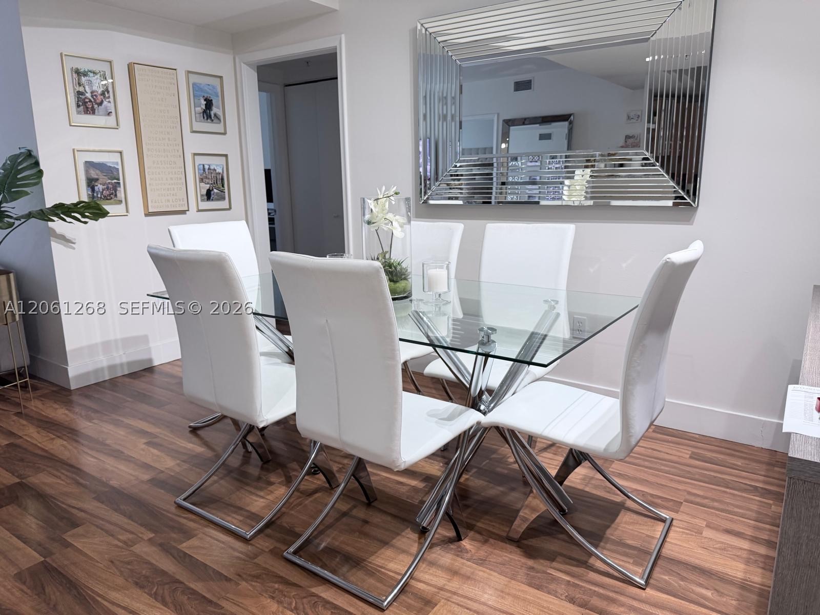 image The Venture at Aventura8