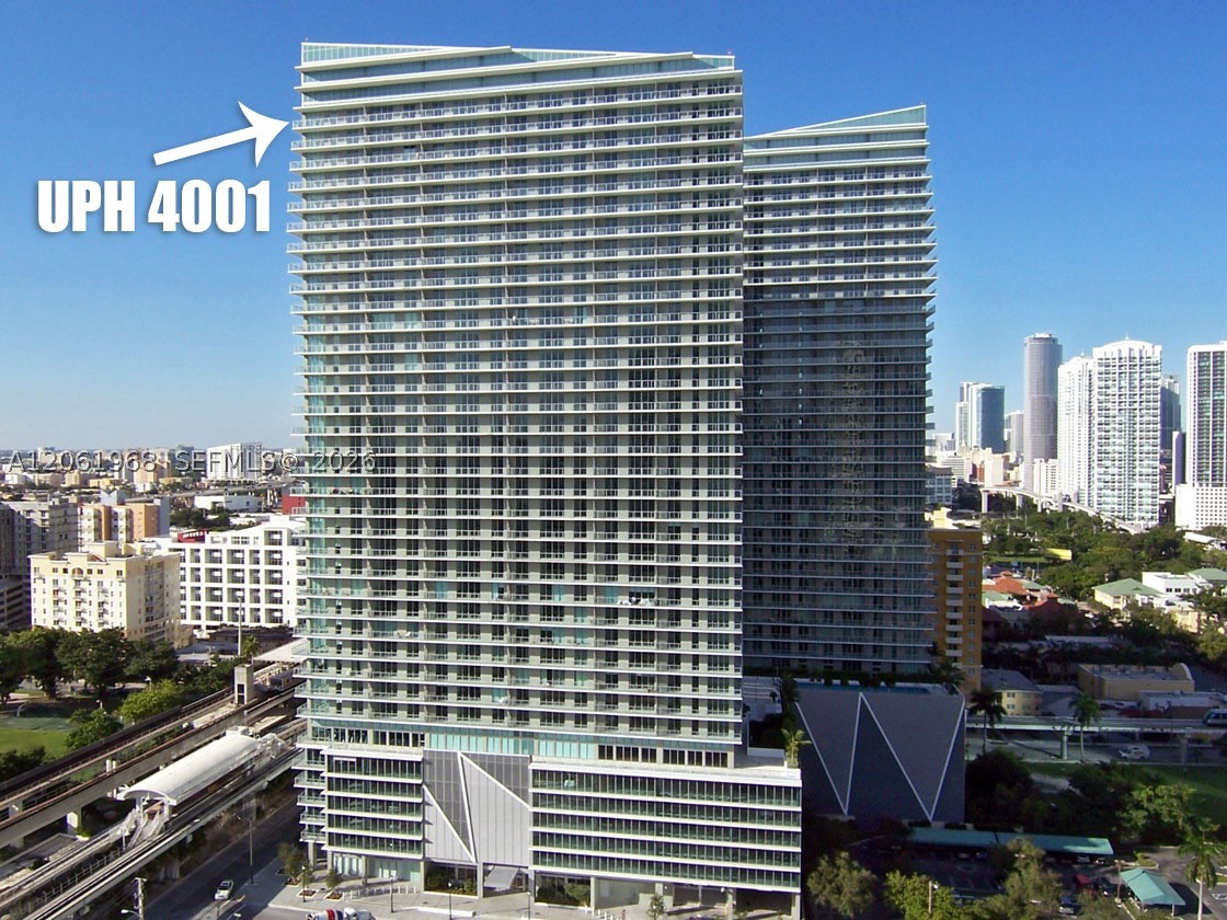 image Axis on Brickell South0