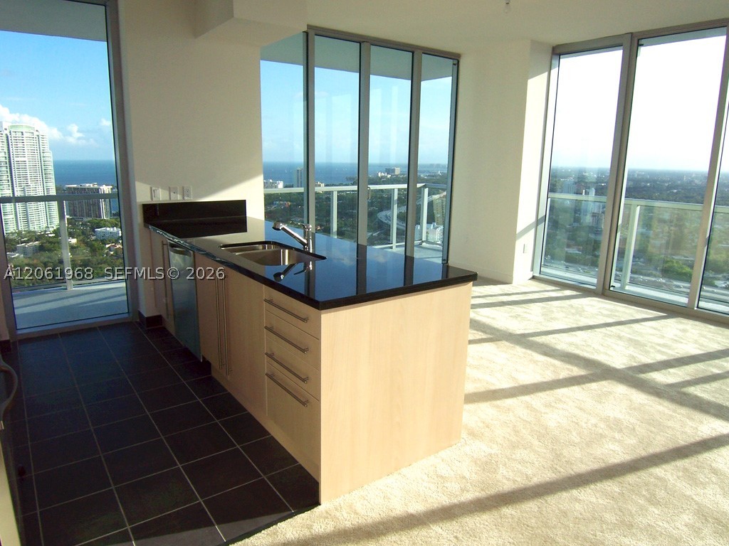 image Axis on Brickell South11