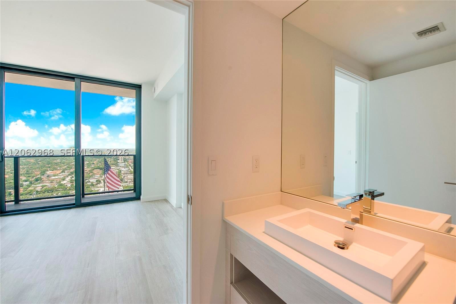 image Brickell Heights West5