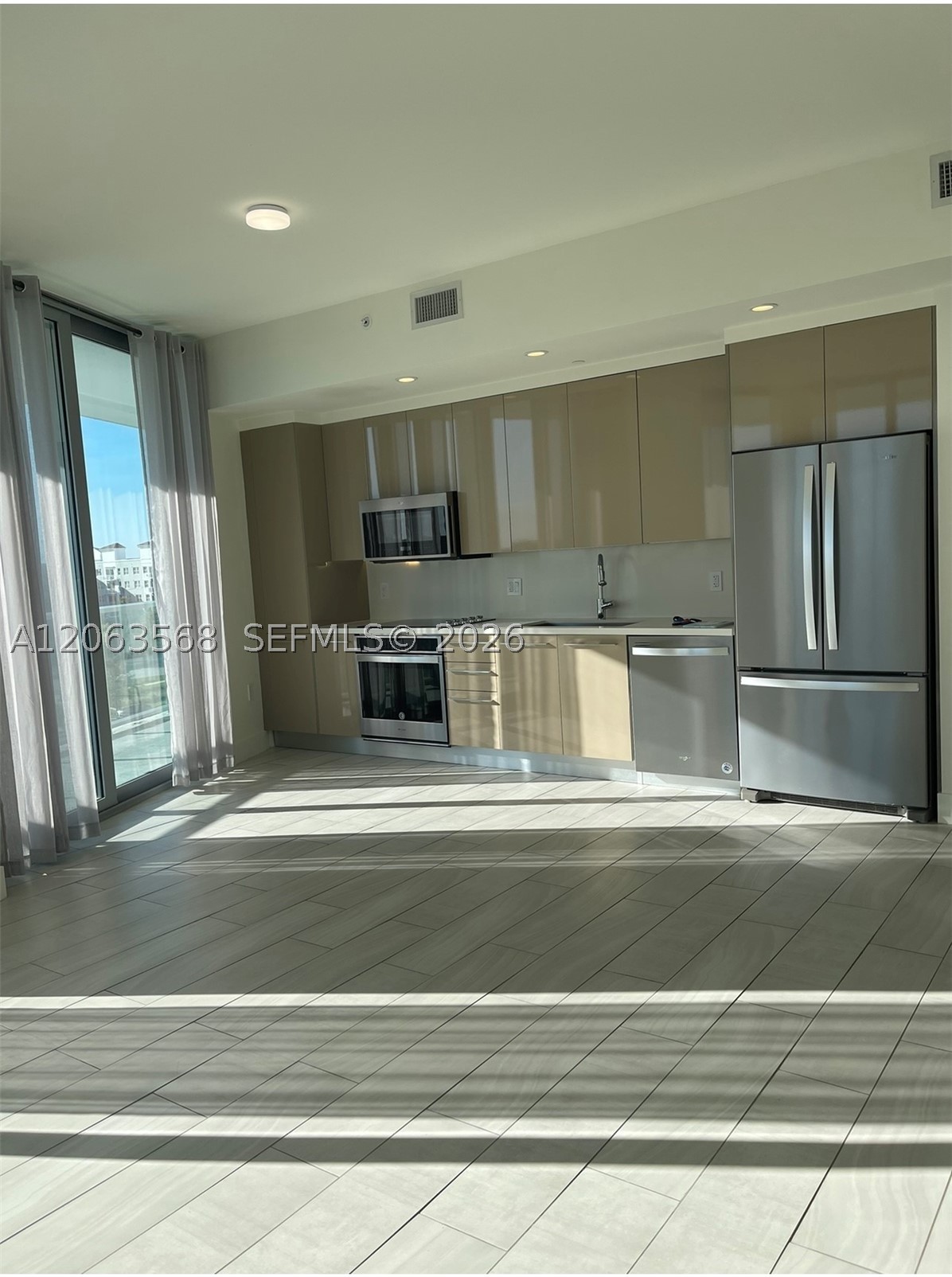 2000 Metropica Way #504 Sunrise, FL 33323