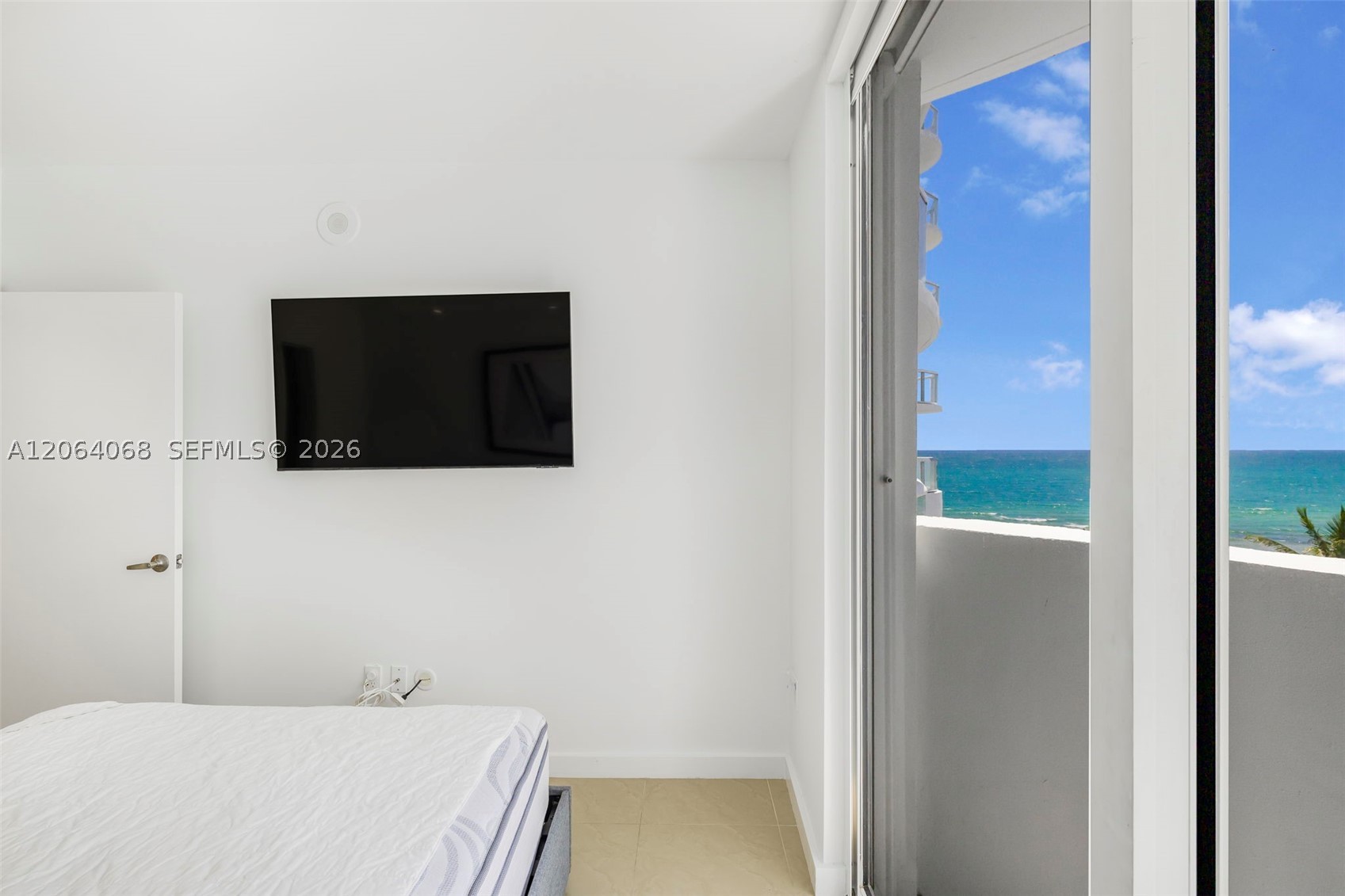 6365 Collins Ave #805 Miami Beach, FL 33141