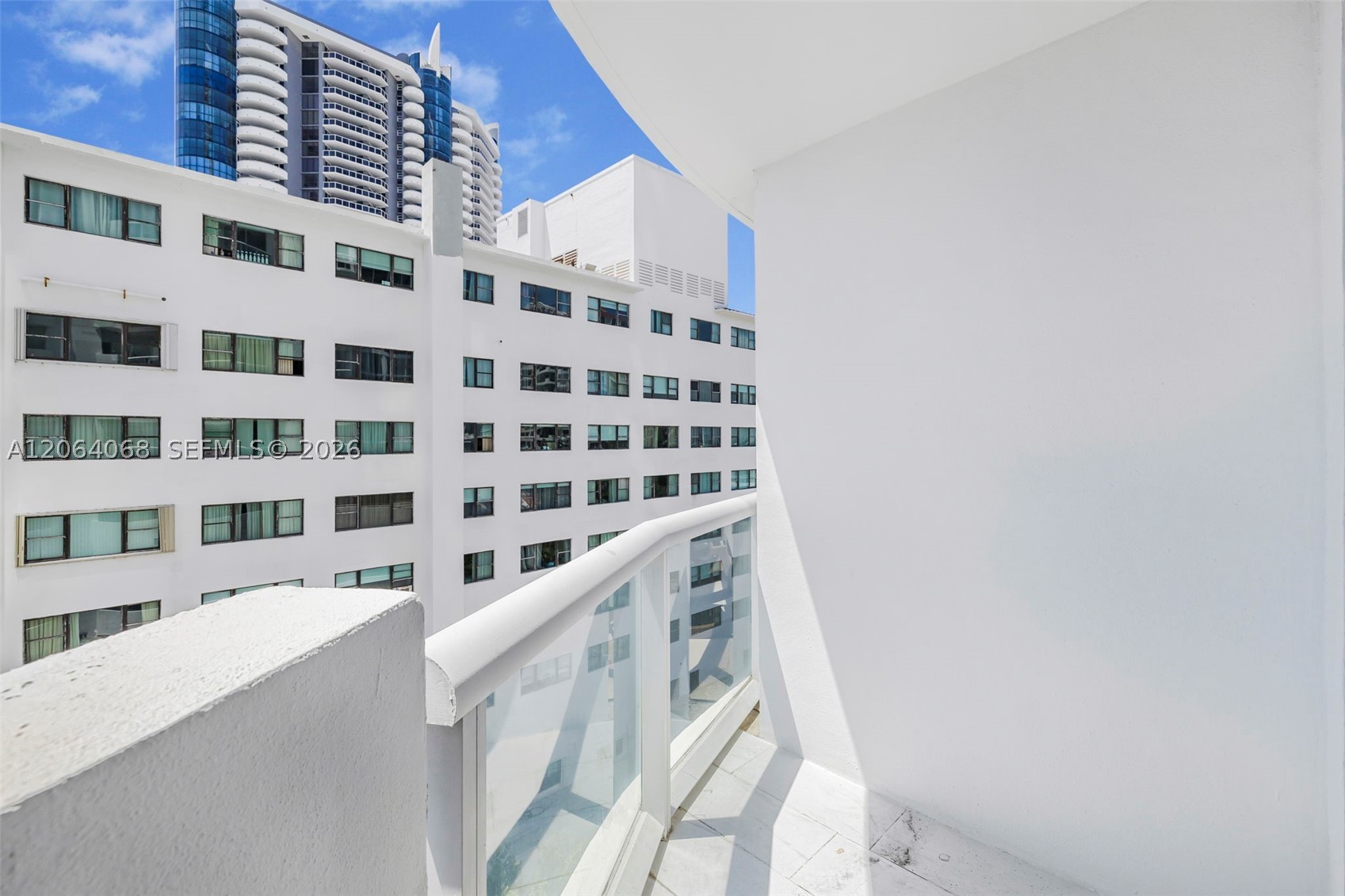 6365 Collins Ave #805 Miami Beach, FL 33141