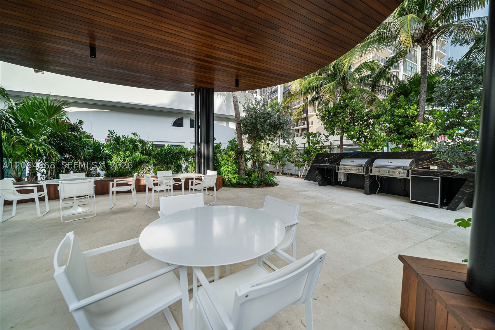 6365 Collins Ave #805 Miami Beach, FL 33141