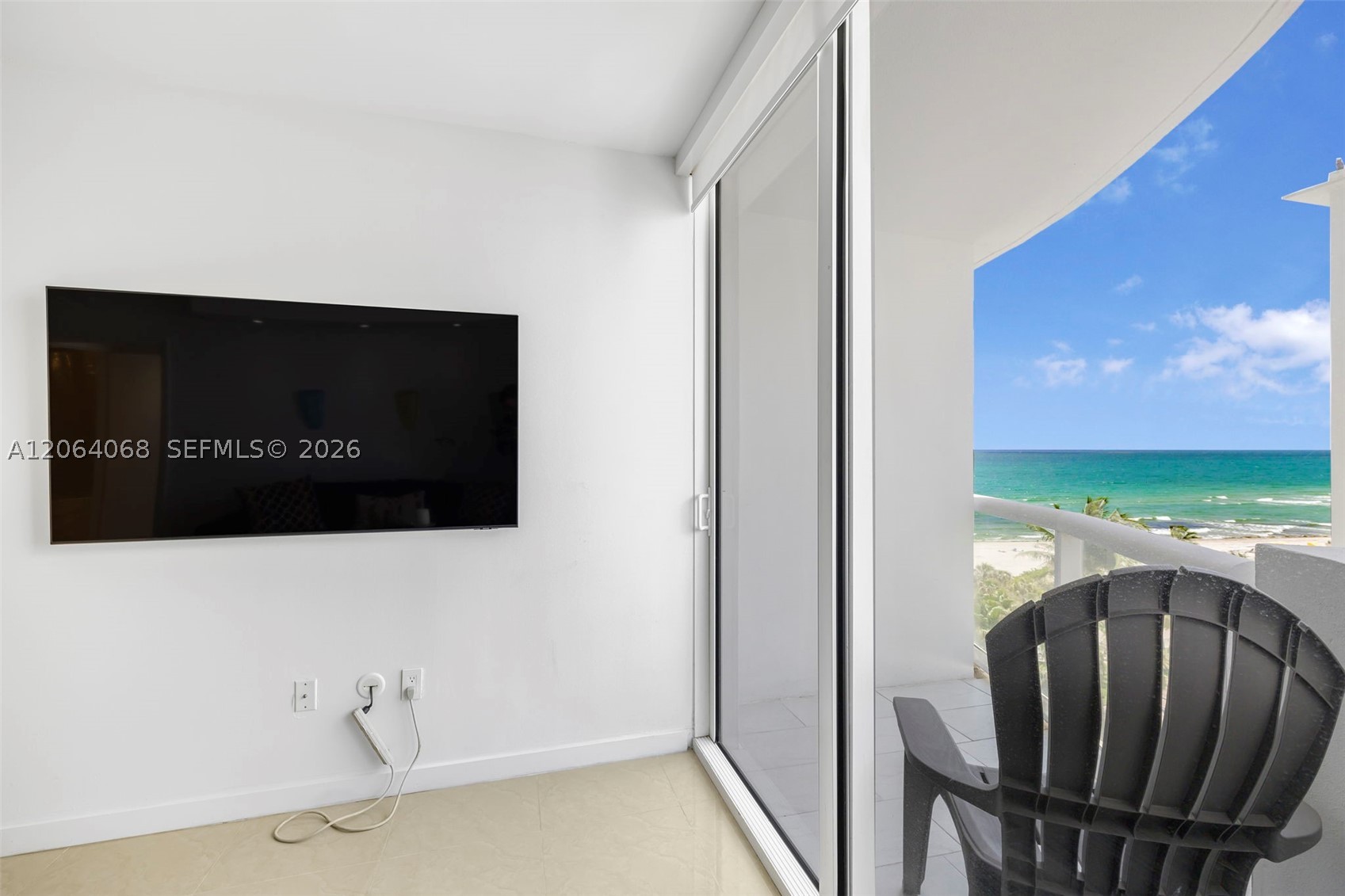6365 Collins Ave #805 Miami Beach, FL 33141