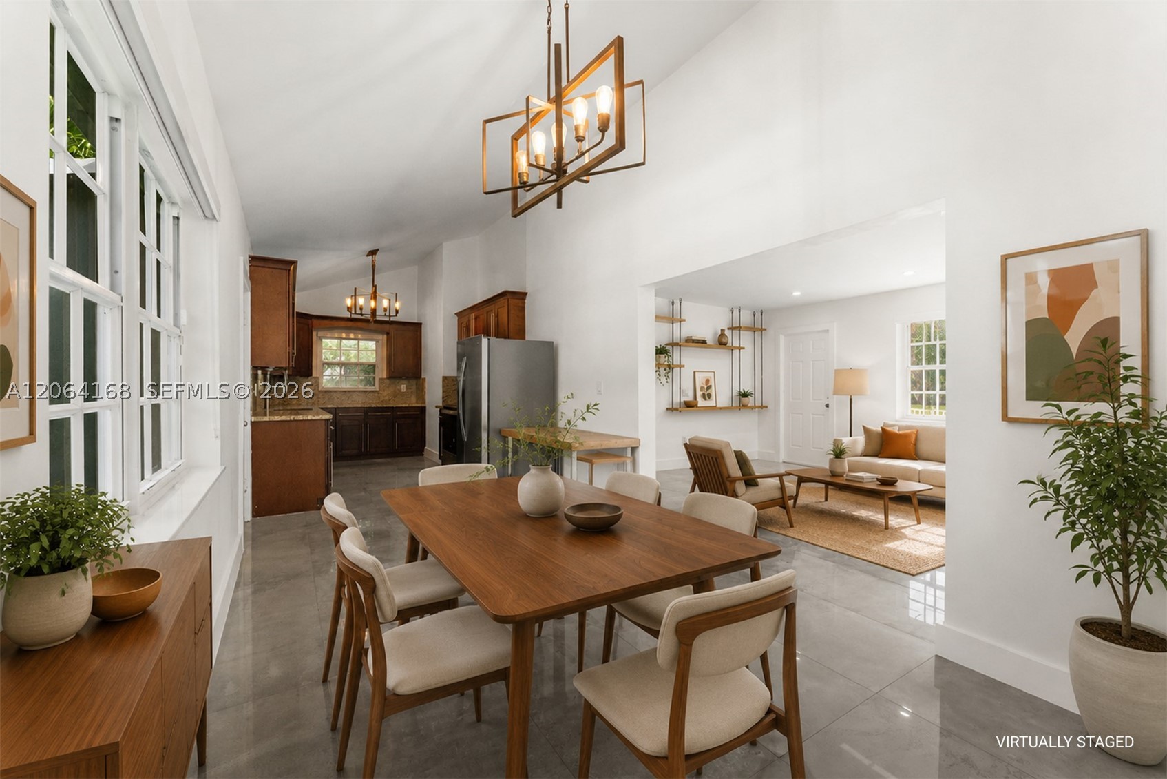 902 NW 10th Ct Miami, FL 33136