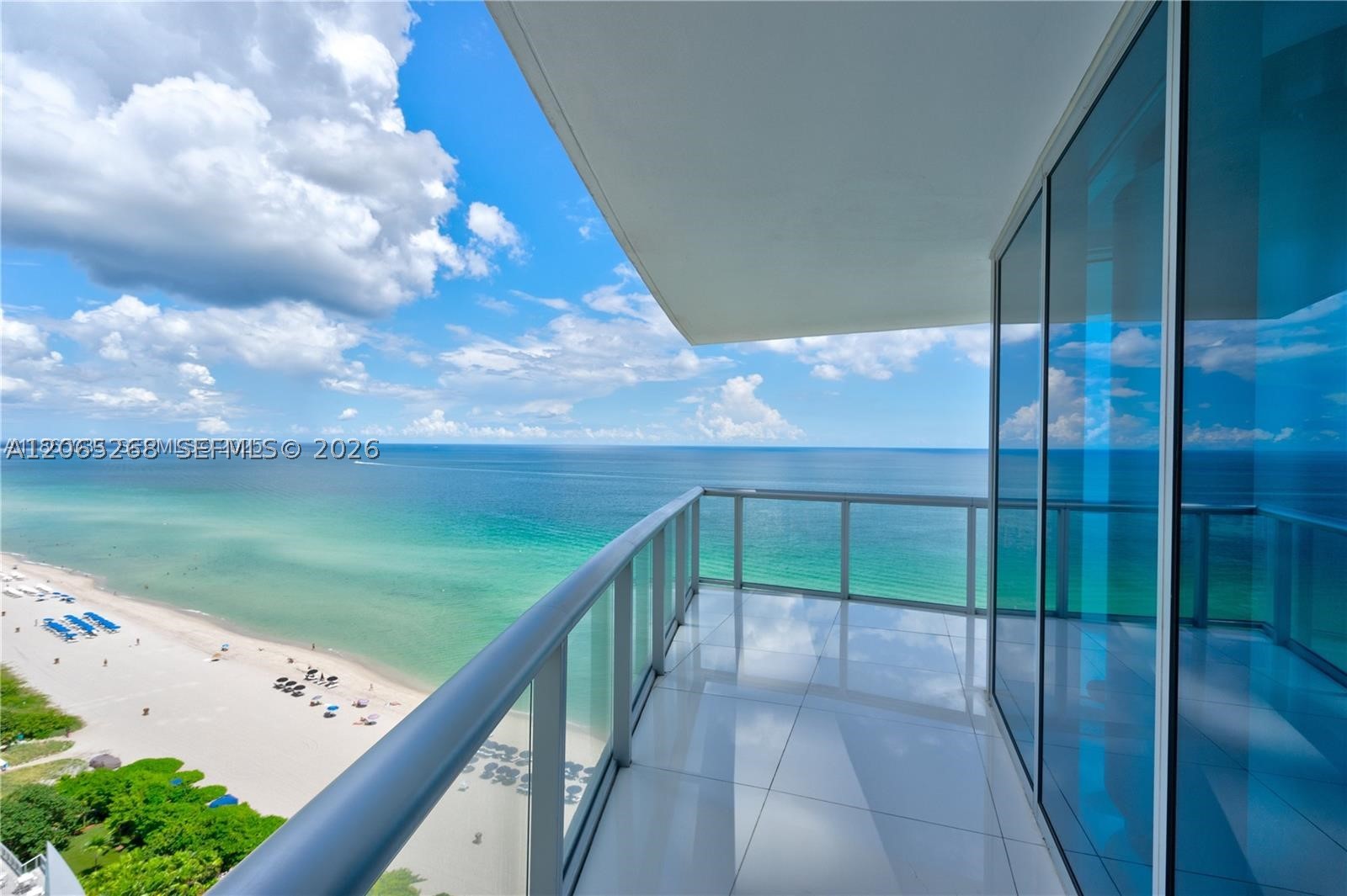 image Jade Beach12
