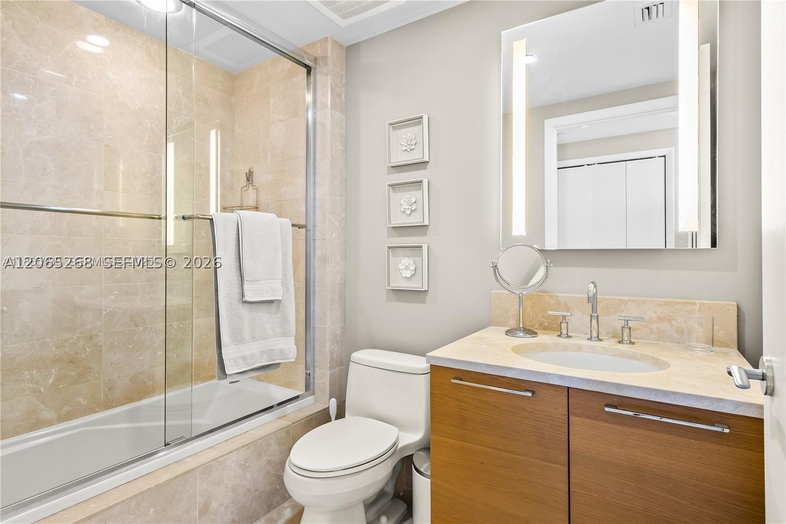 image Jade Beach21