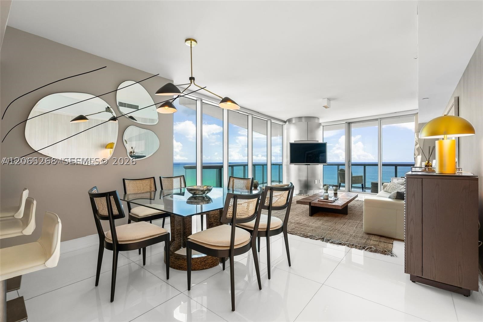 image Jade Beach3