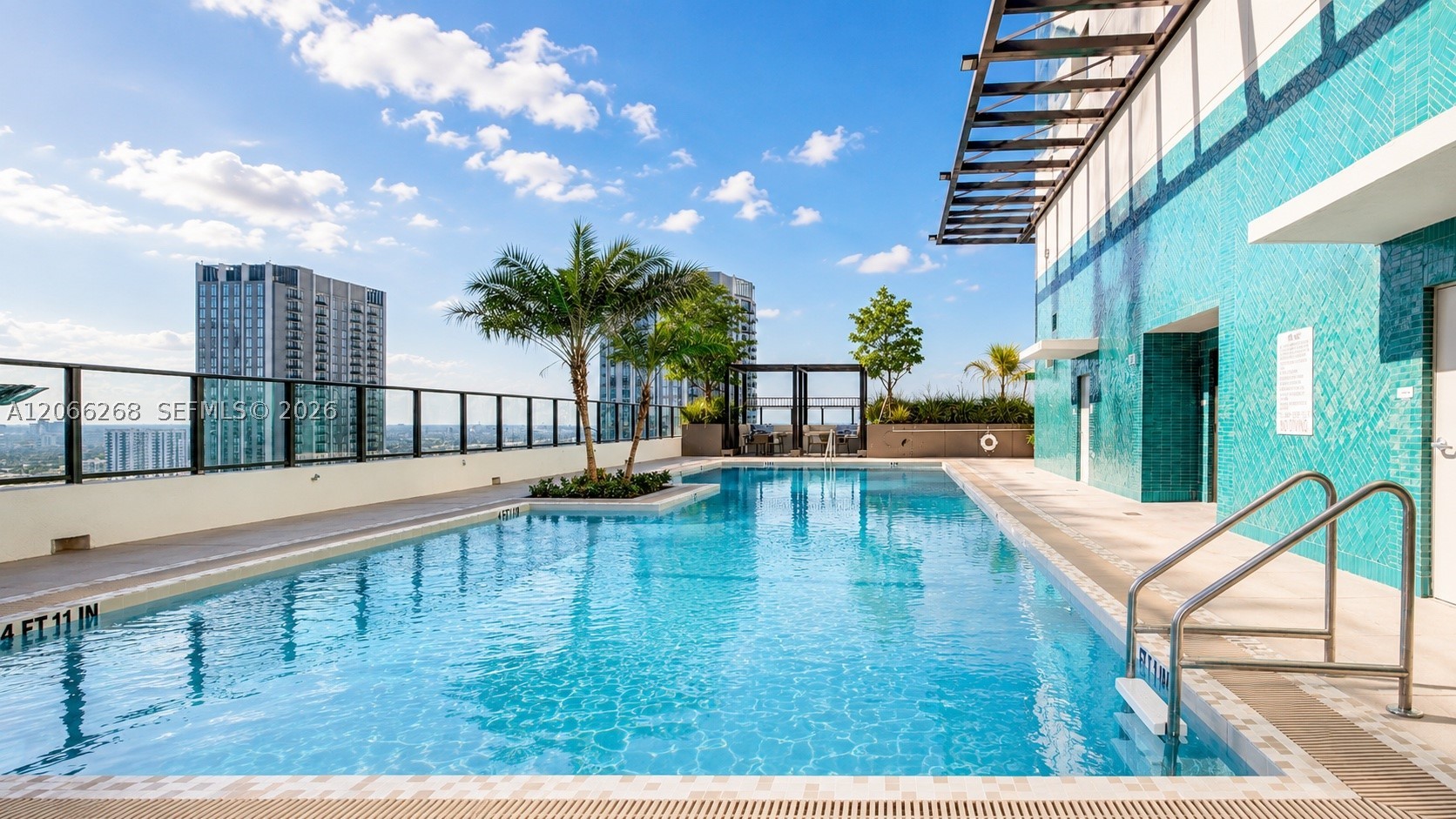 image The Crosby Miami Worldcenter18