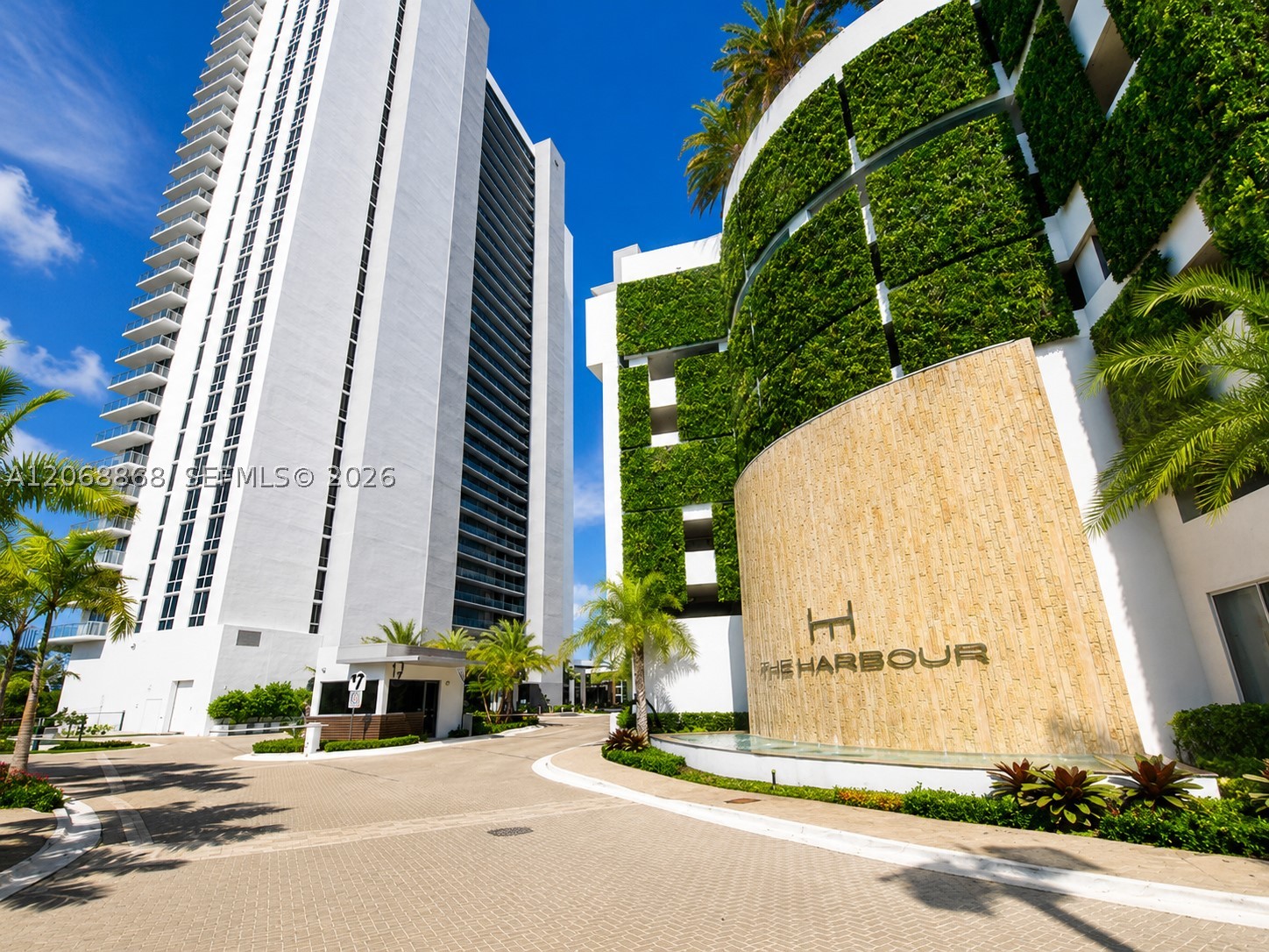 16385 Biscayne Blvd #1920