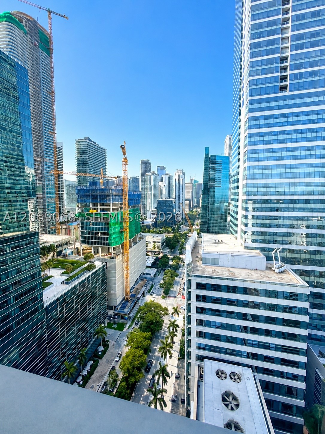 1451 Brickell Ave #2706 Miami, FL 33131