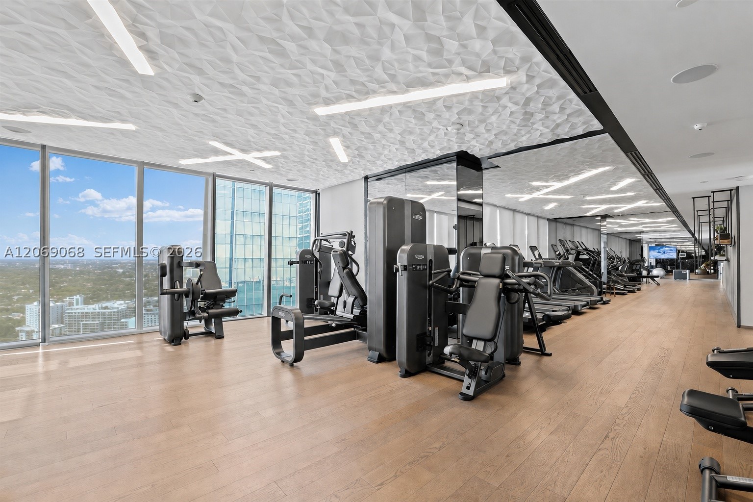 1451 Brickell Ave #2706 Miami, FL 33131