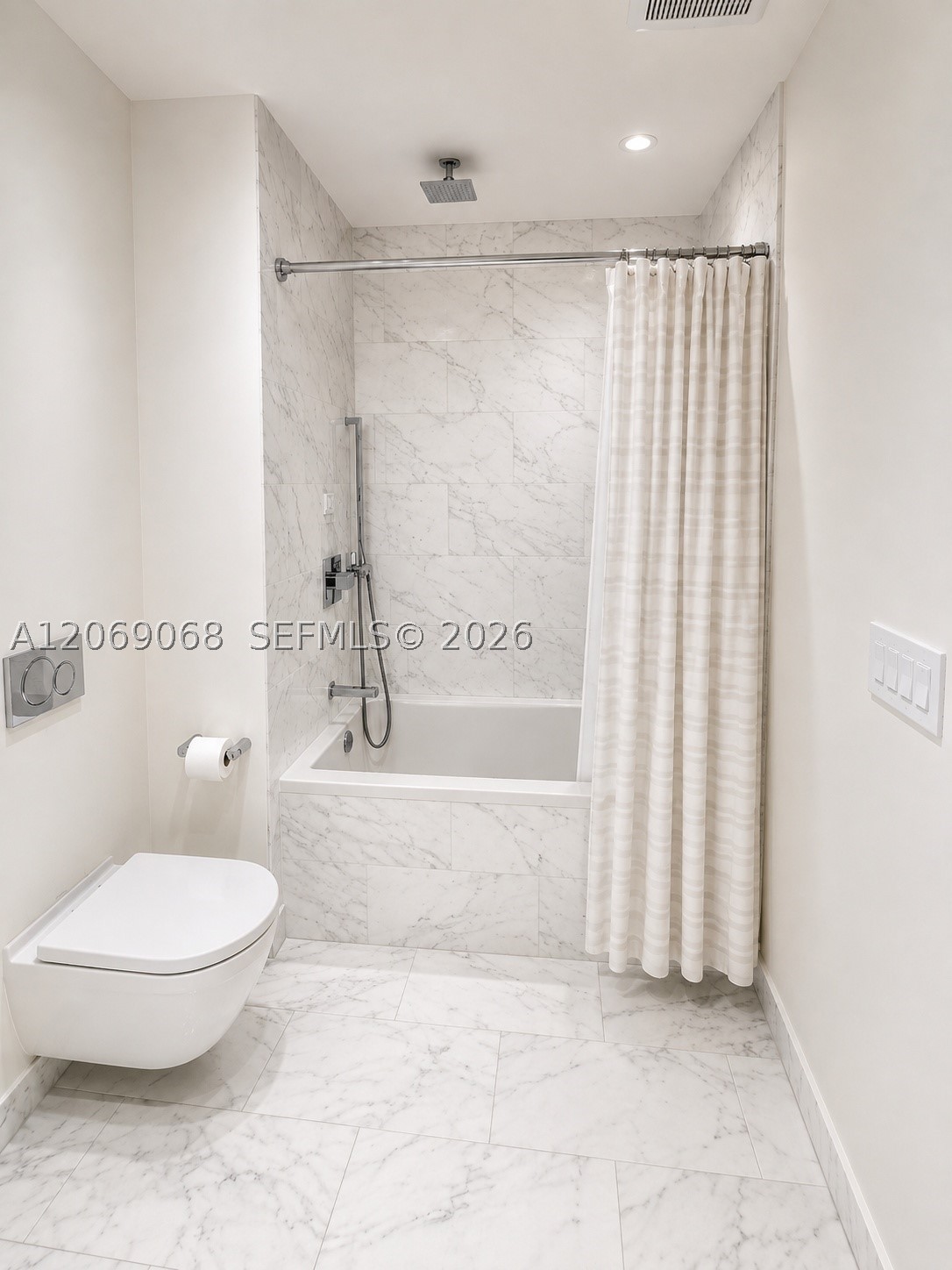 1451 Brickell Ave #2706 Miami, FL 33131