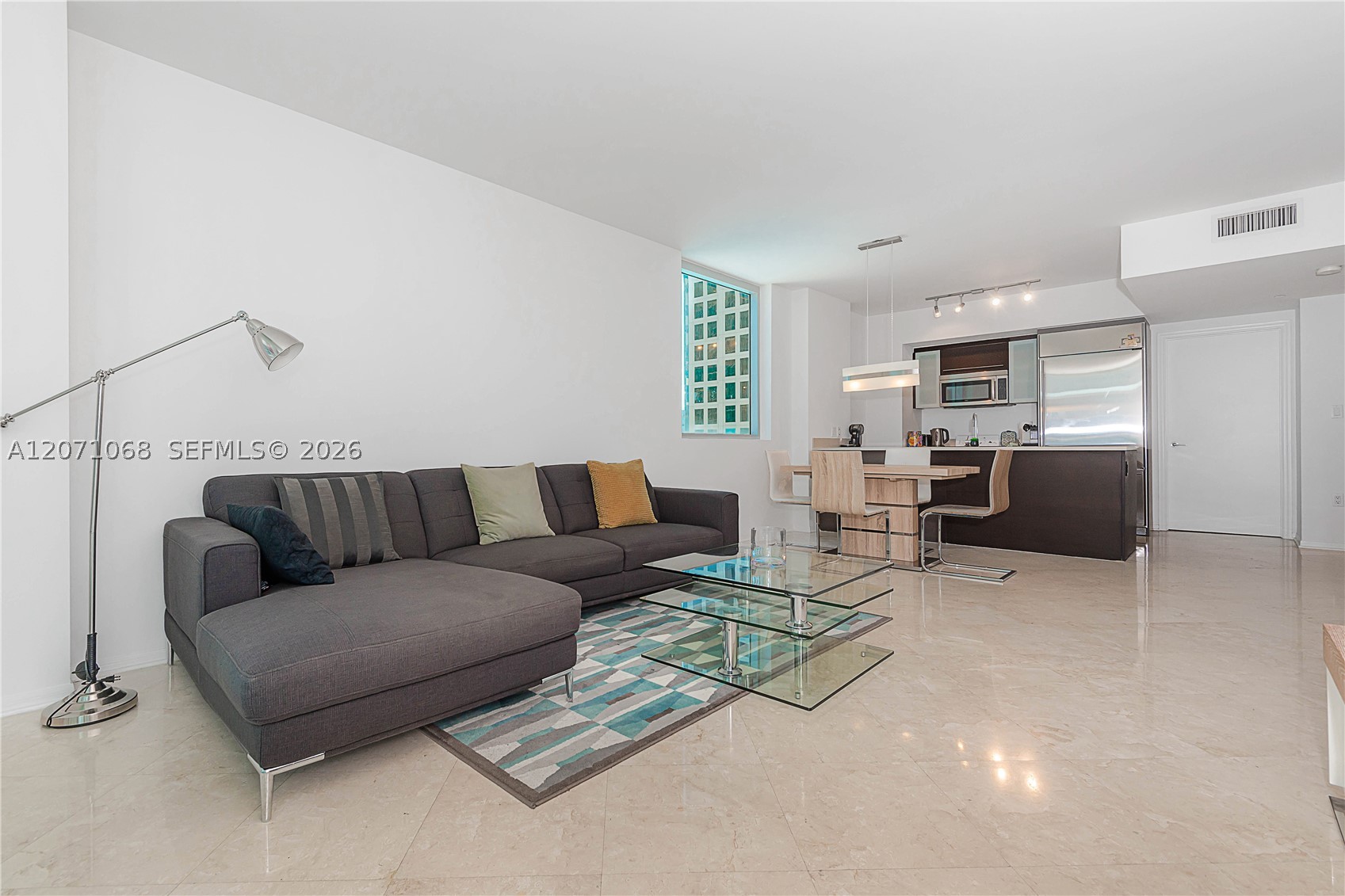 image 500 Brickell West1