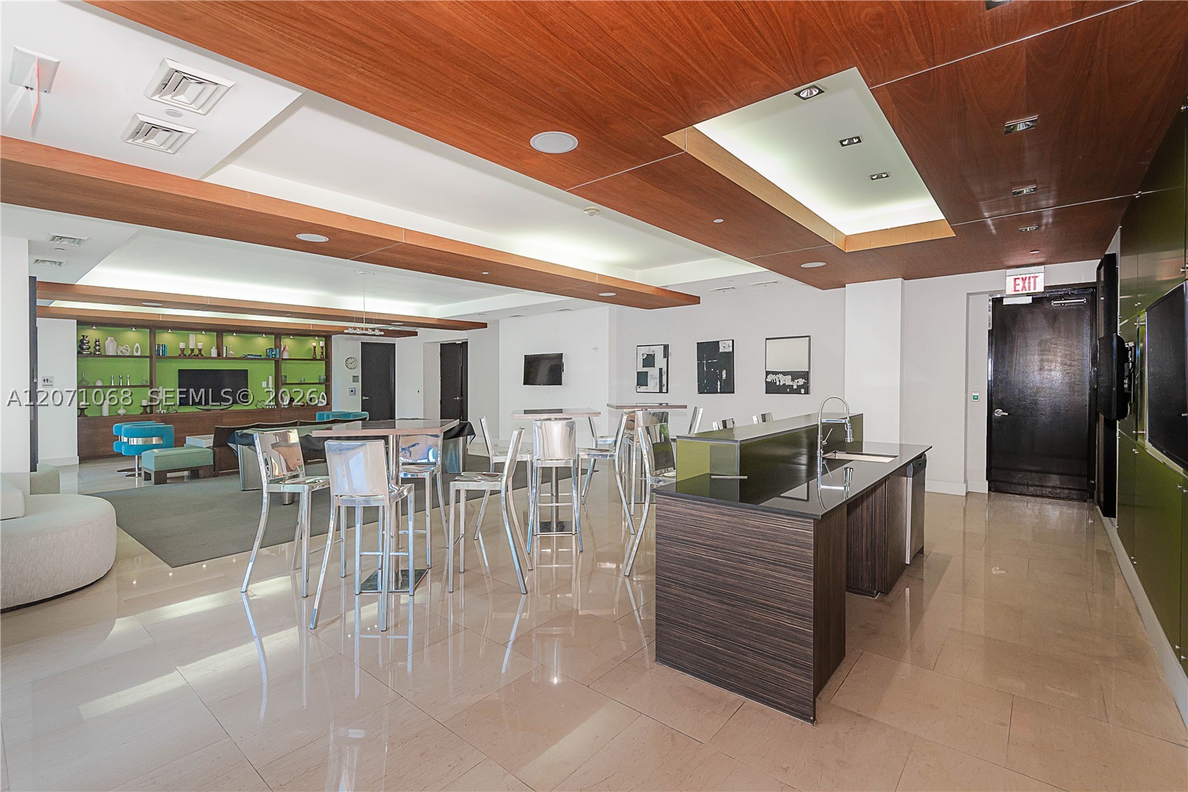 image 500 Brickell West19