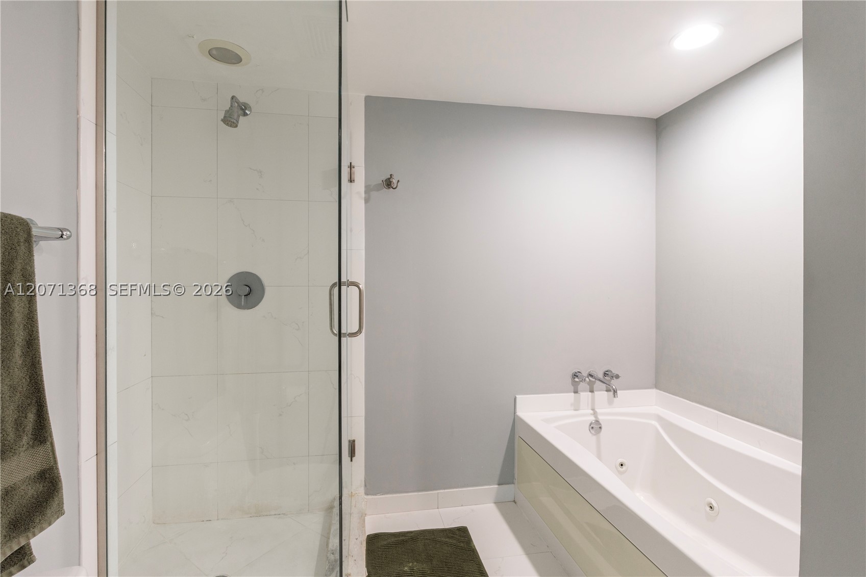 image 500 Brickell West9