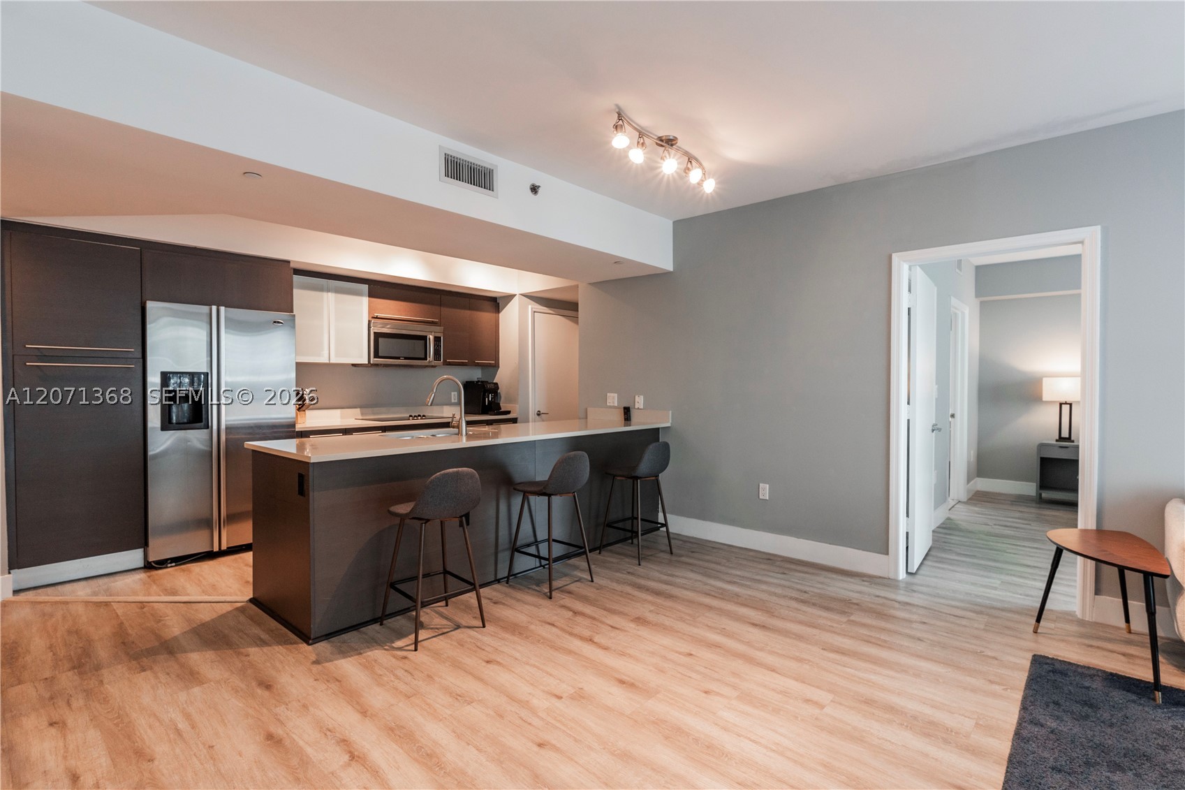 image 500 Brickell West1