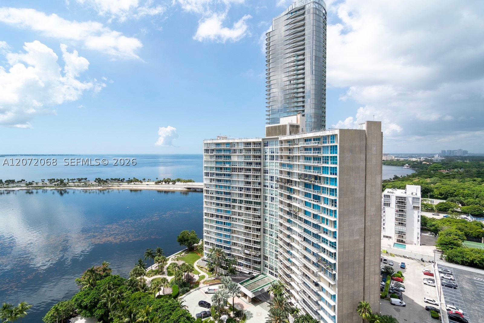 image Brickell Bay Club3