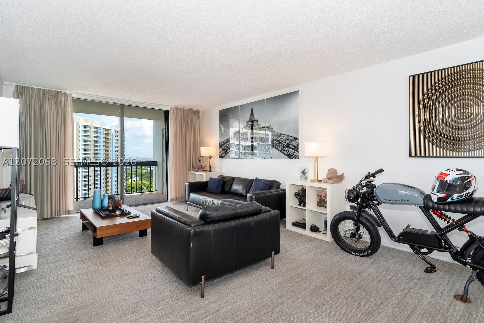 image Brickell Bay Club8