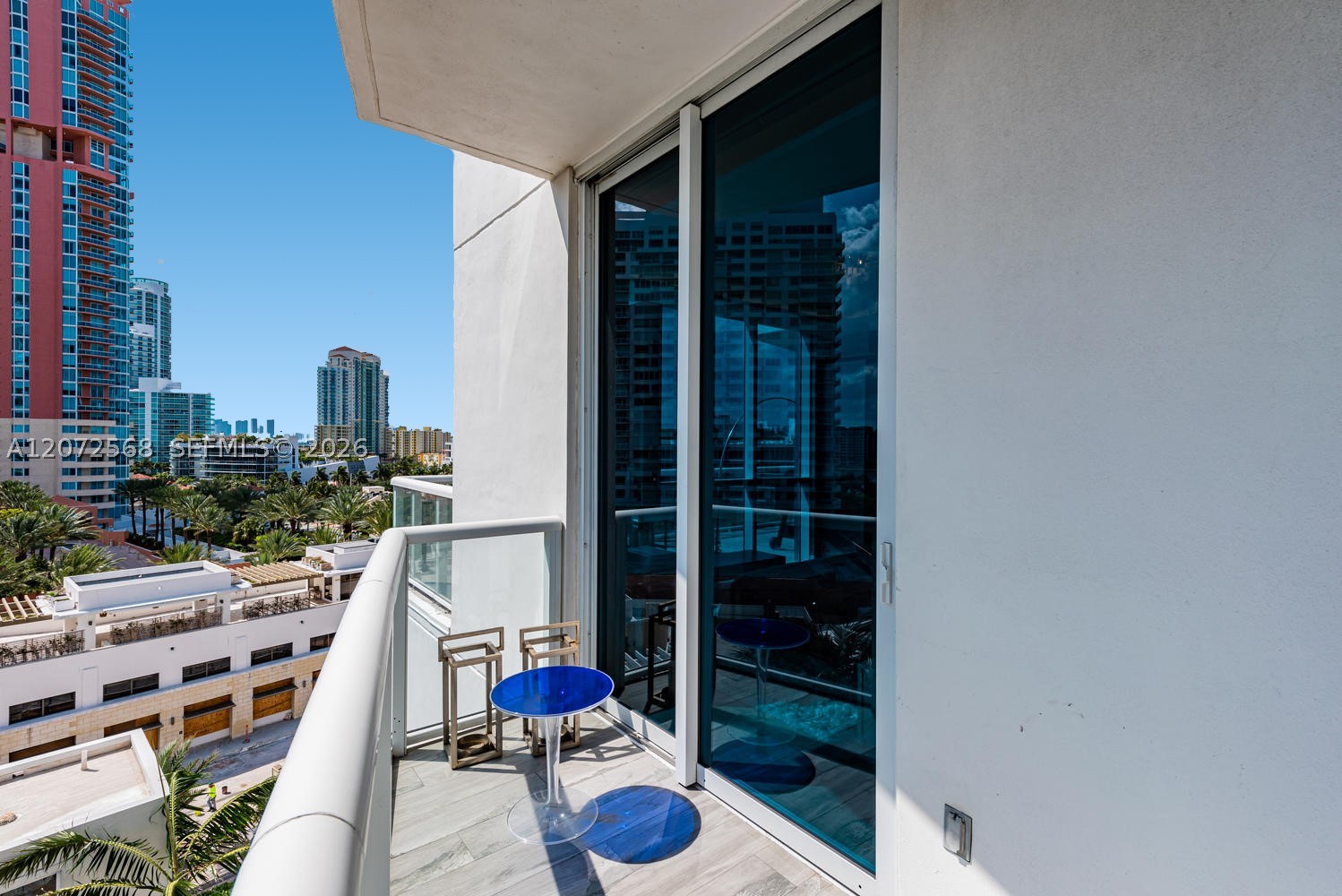 50 S Pointe Dr #905 Miami Beach, FL 33139