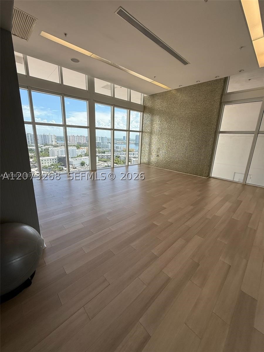 18201 Collins Ave #5009 Sunny Isles Beach, FL 33160