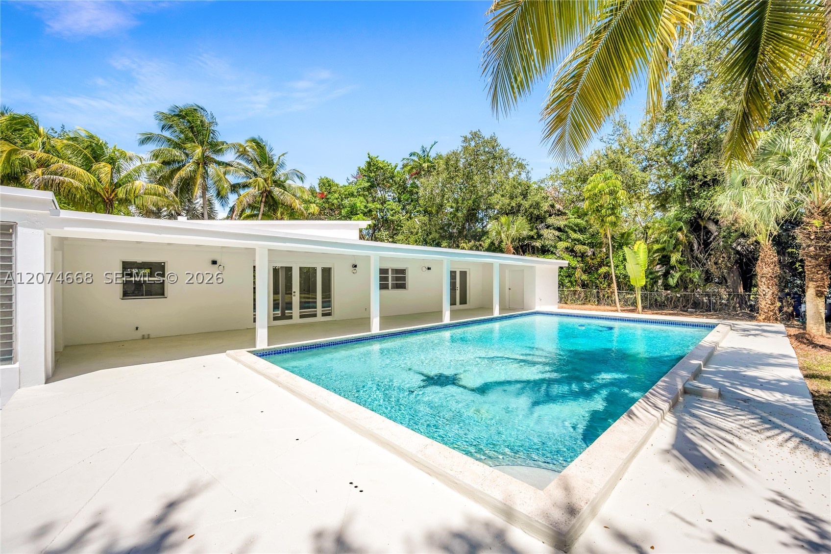 7480 SW 122nd St Pinecrest, FL 33156