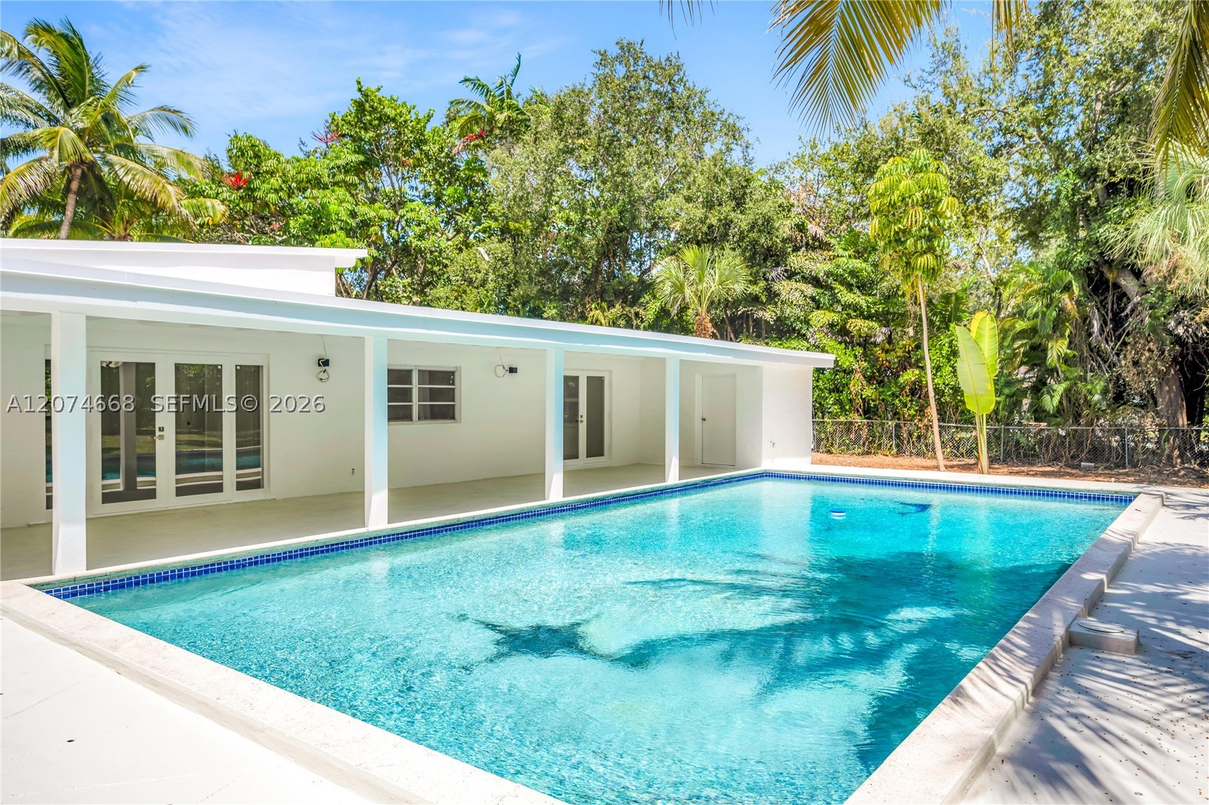 7480 SW 122nd St Pinecrest, FL 33156