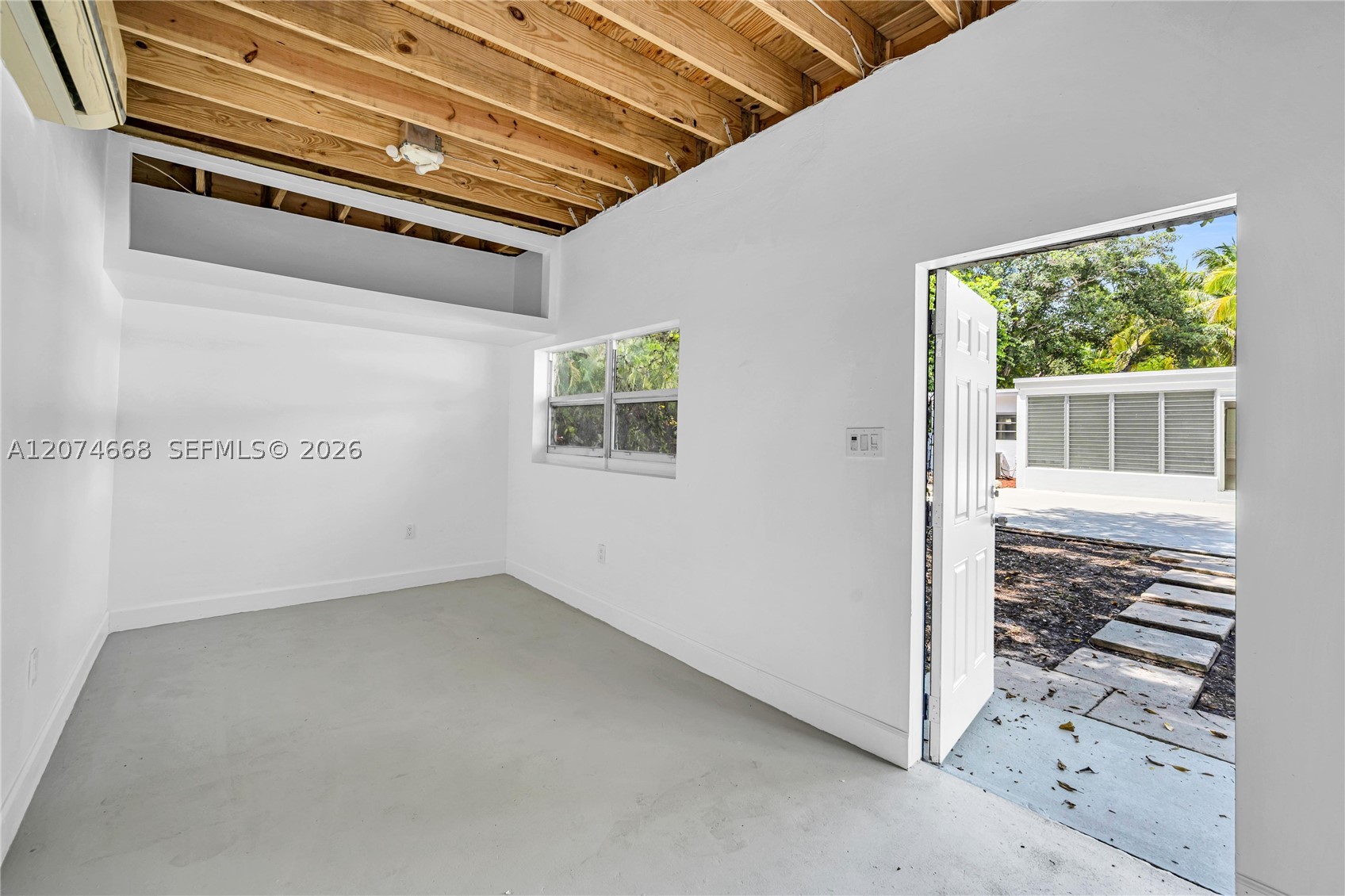 7480 SW 122nd St Pinecrest, FL 33156