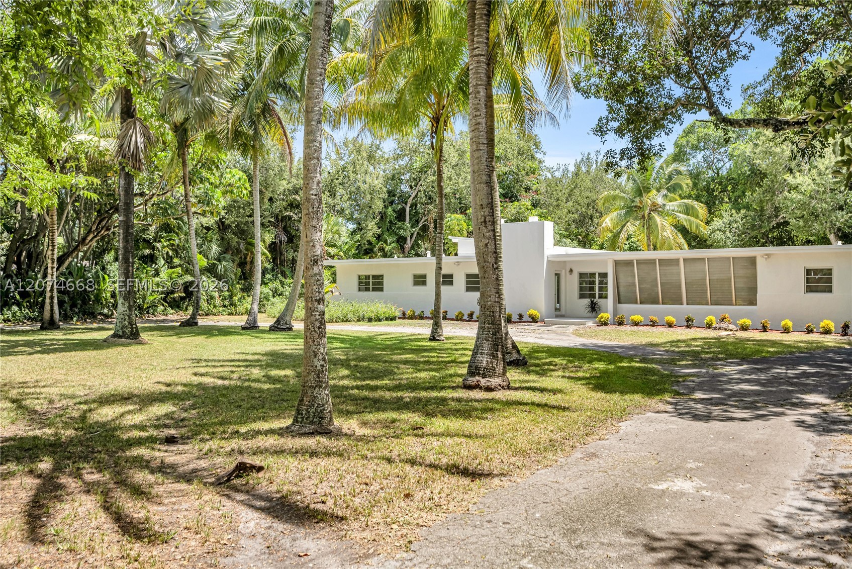 7480 SW 122nd St Pinecrest, FL 33156