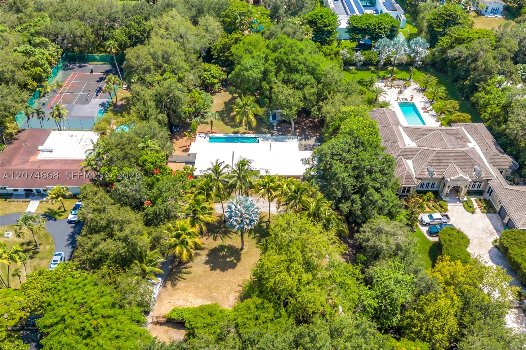 7480 SW 122nd St Pinecrest, FL 33156
